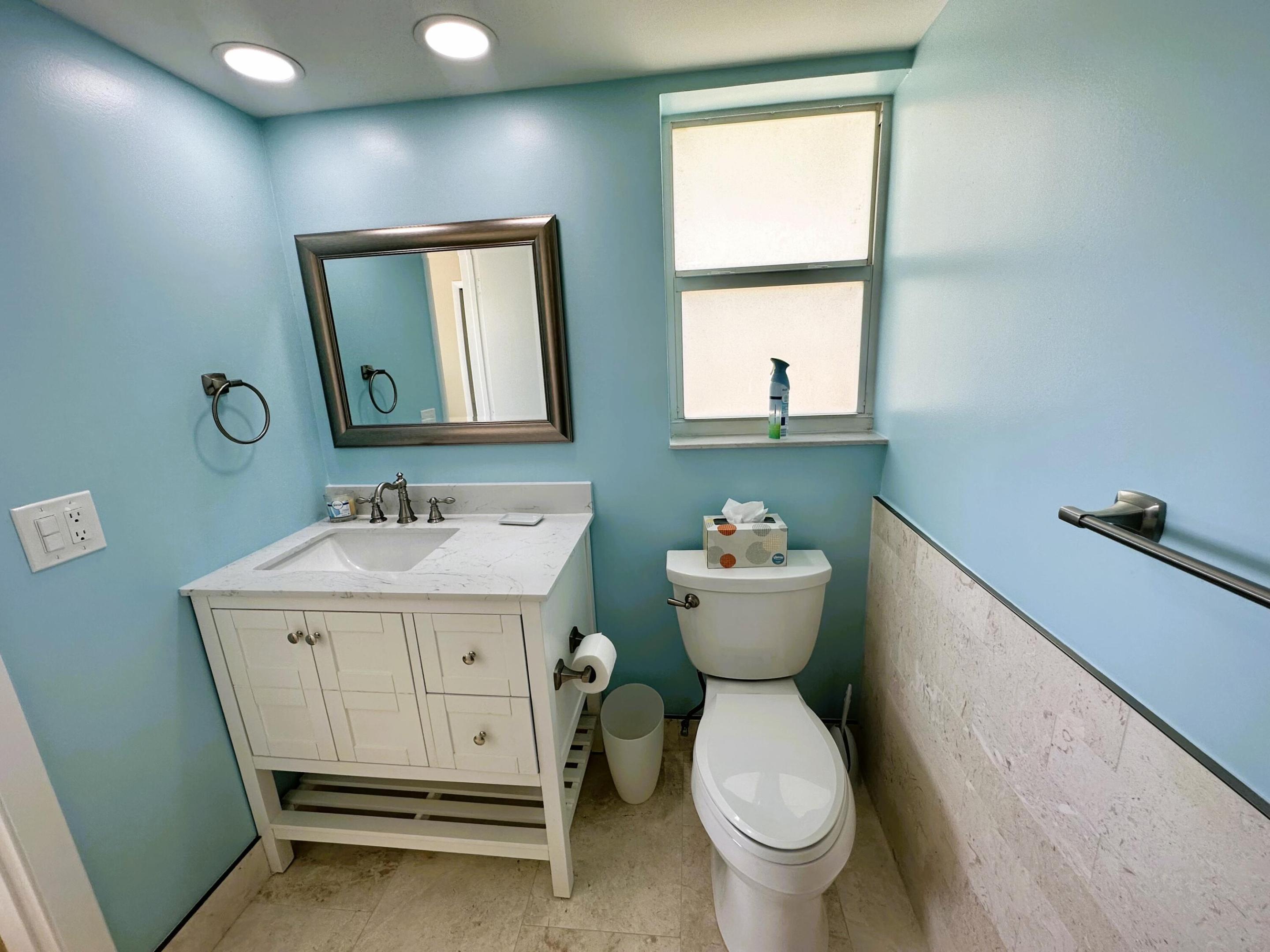 COLONIAL CLUB CONDO SEC 1 - Residential Lease