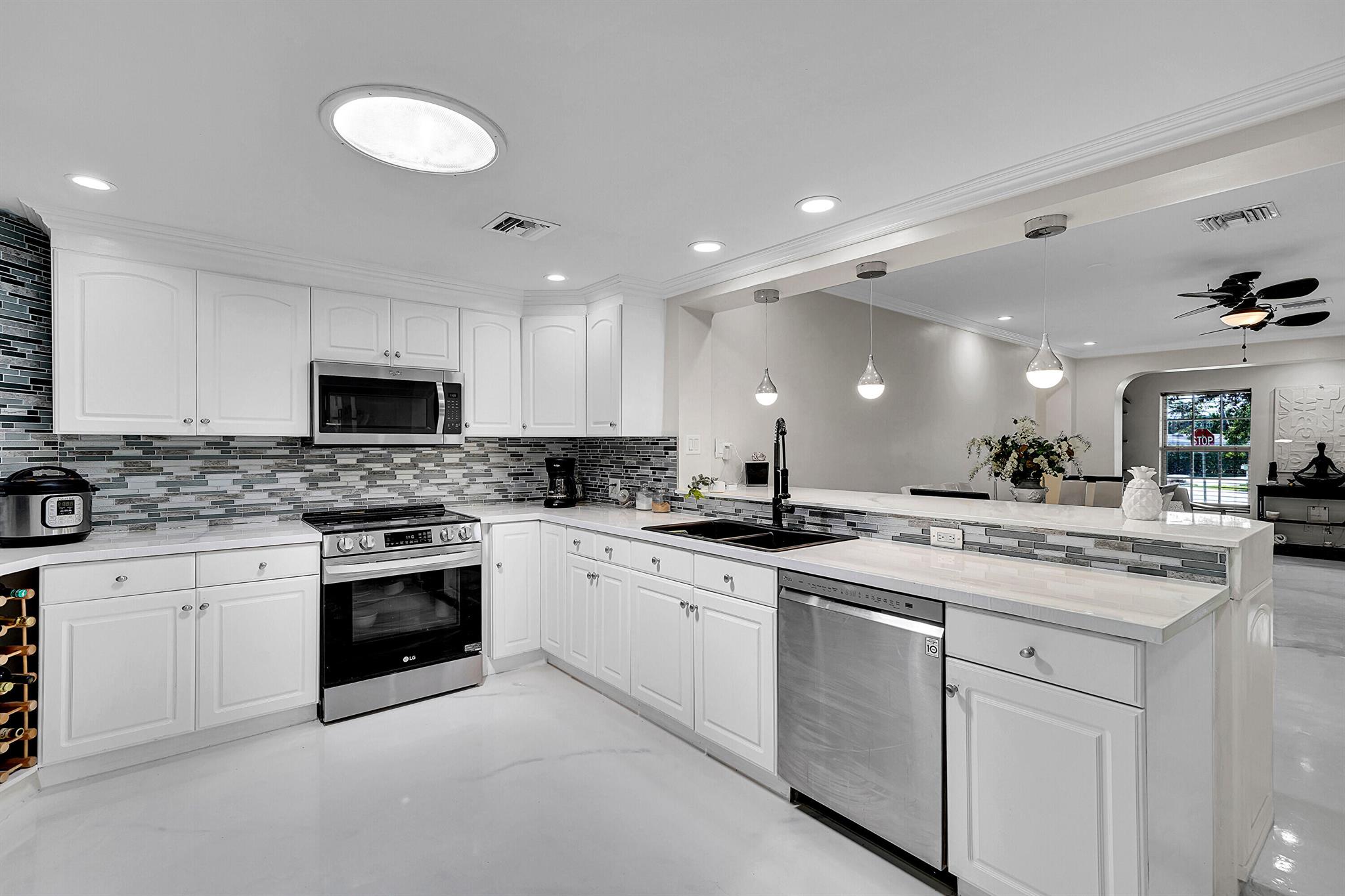 POMPANO BEACH HIGHLANDS 5 - Residential Income