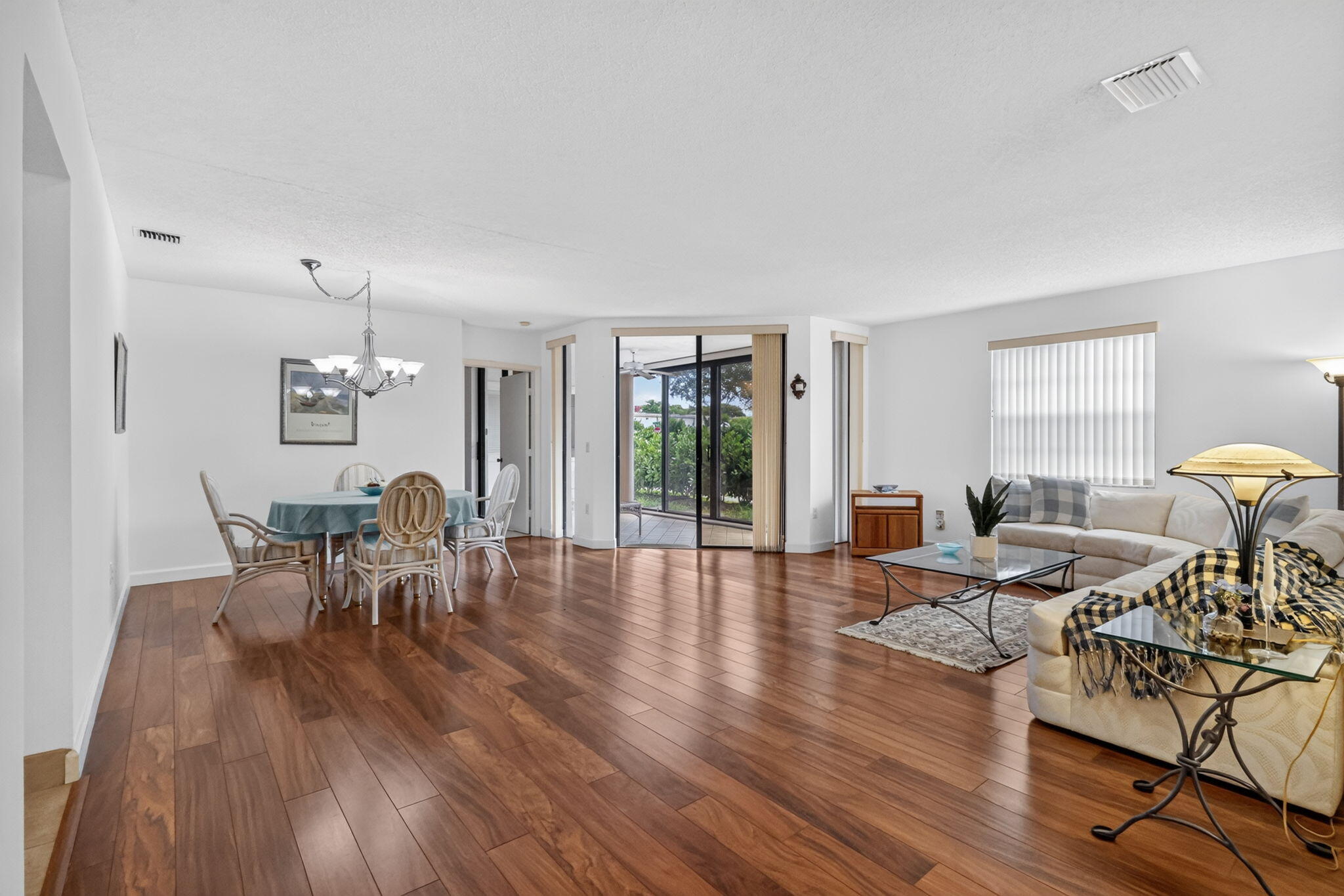 Properties | Stephanie Kaufman 5135 FLORIA Drive G