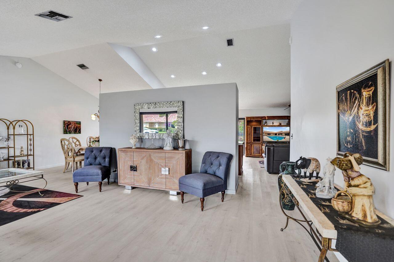 6063 Sunberry Circle