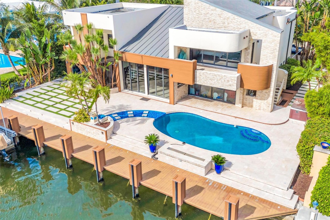 ASPETUCK POINT - Residential Lease