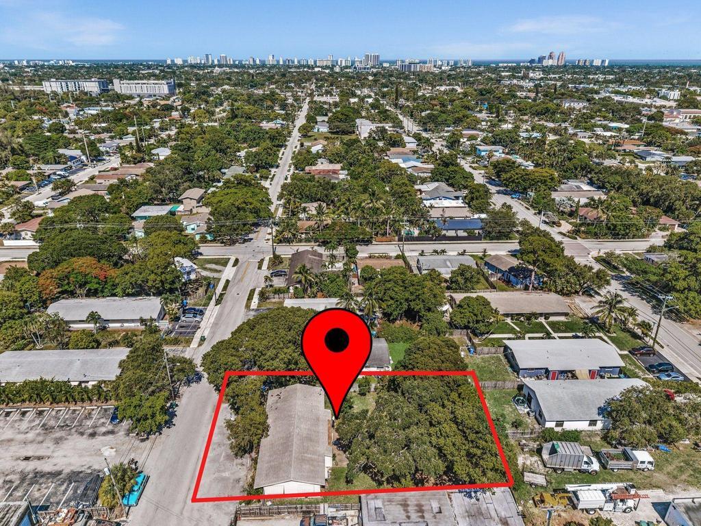 560-564 NE 35th Street