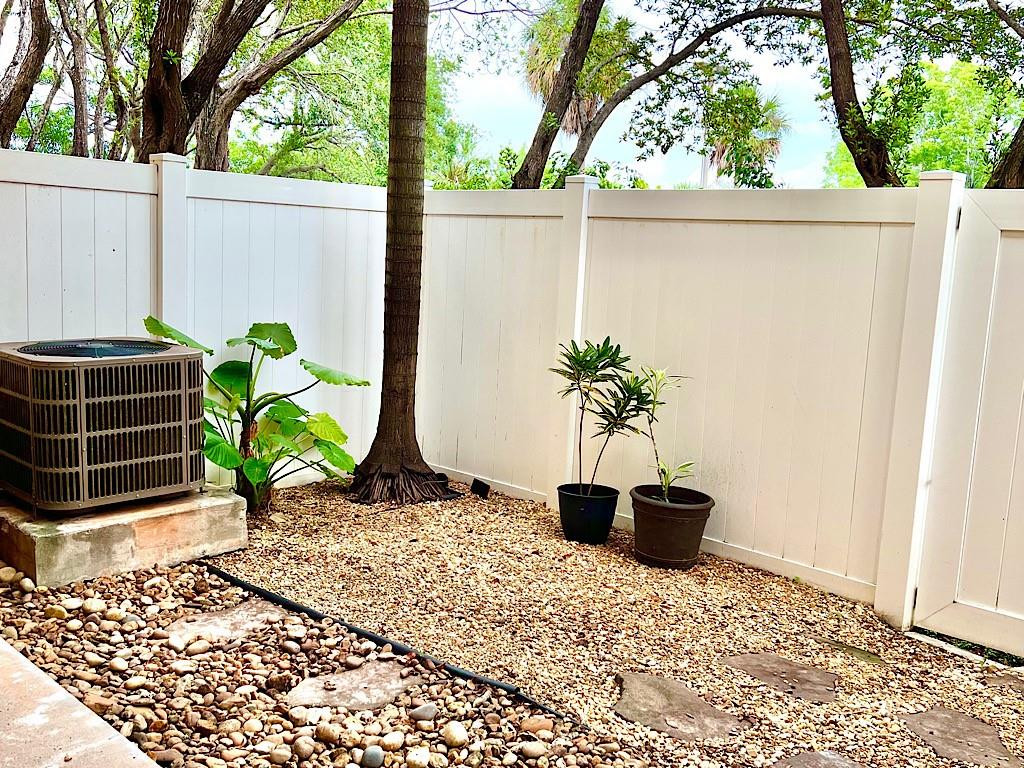 Woodland Villas 1st Add 7 - Residential Lease