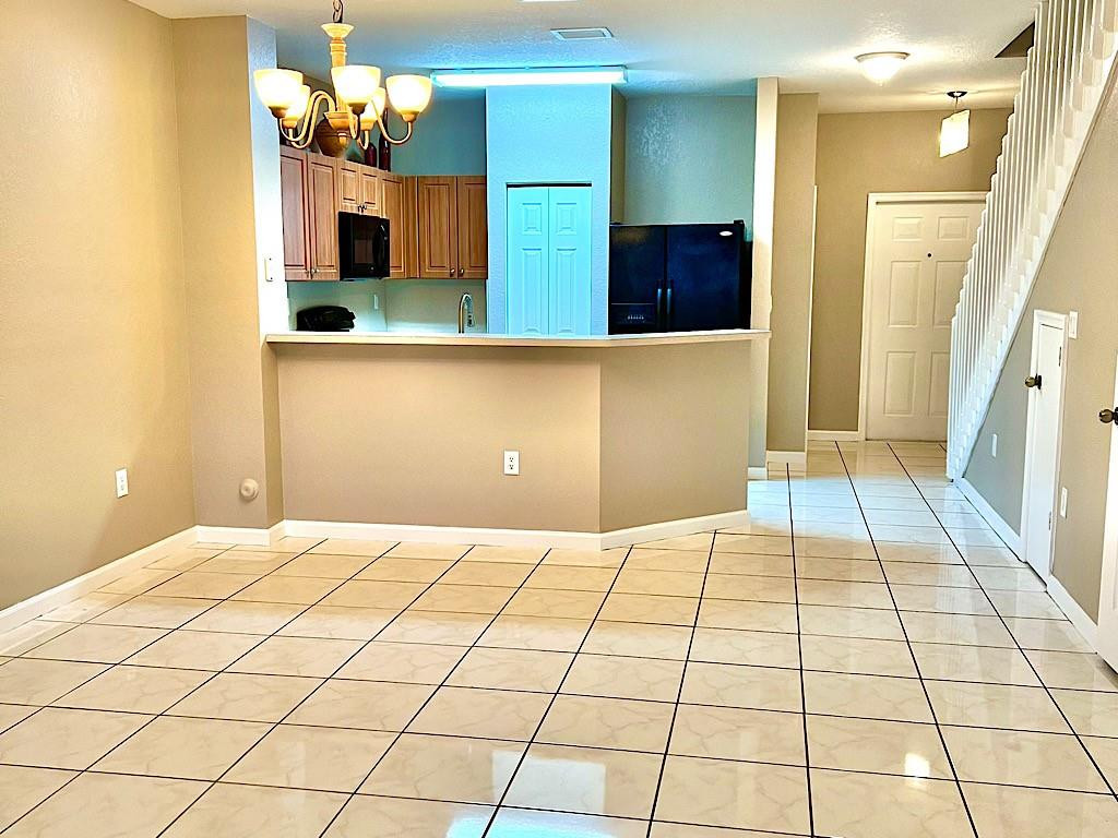 Woodland Villas 1st Add 7 - Residential Lease