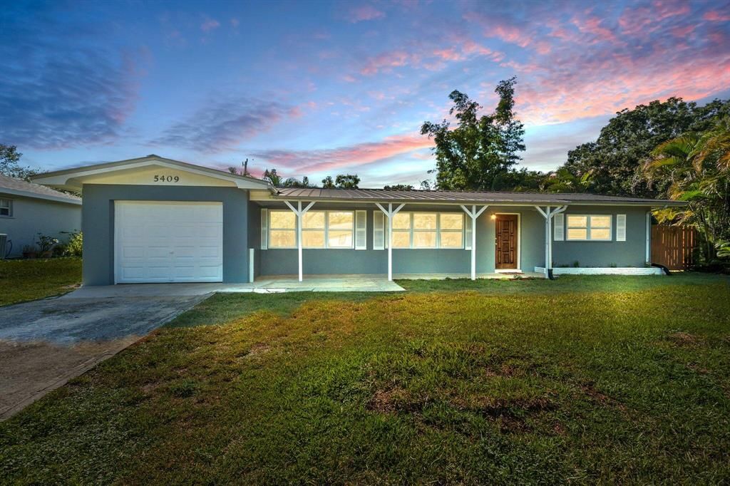 Photo of 5409 Shannon Drive Dr, Fort Pierce, FL 34951 (MLS # R10831823)