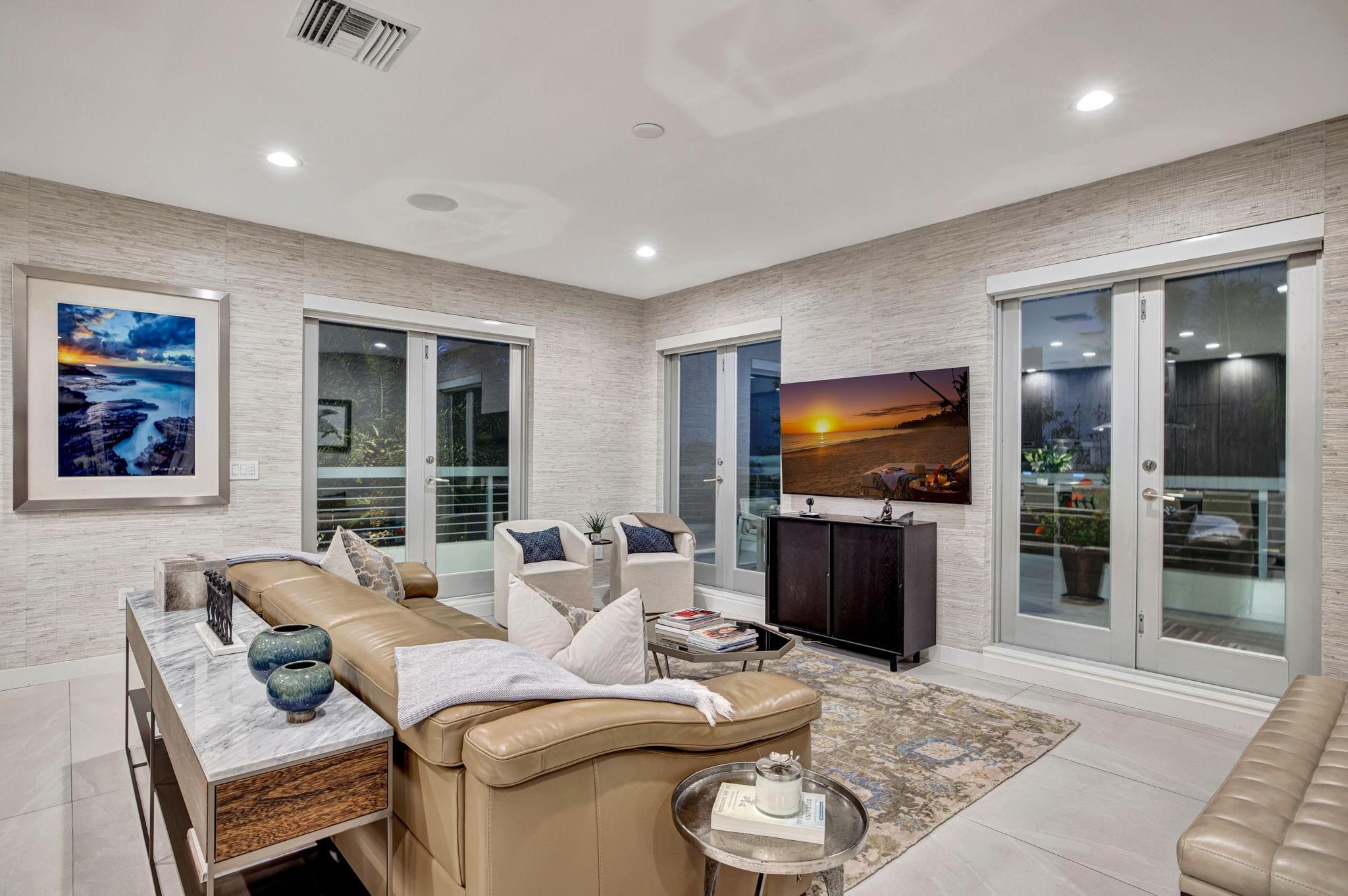 LAUDERDALE BEACH - Residential