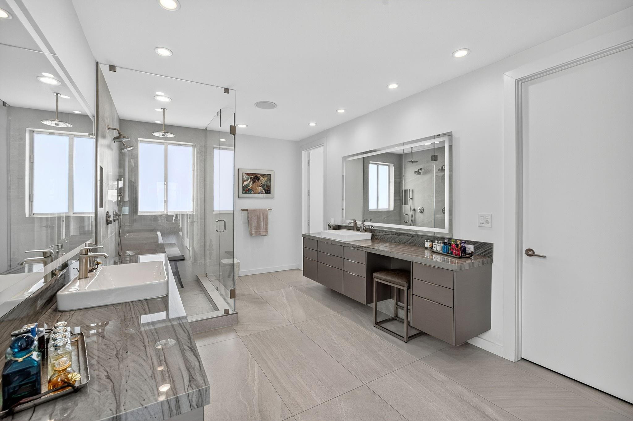 LAUDERDALE BEACH - Residential