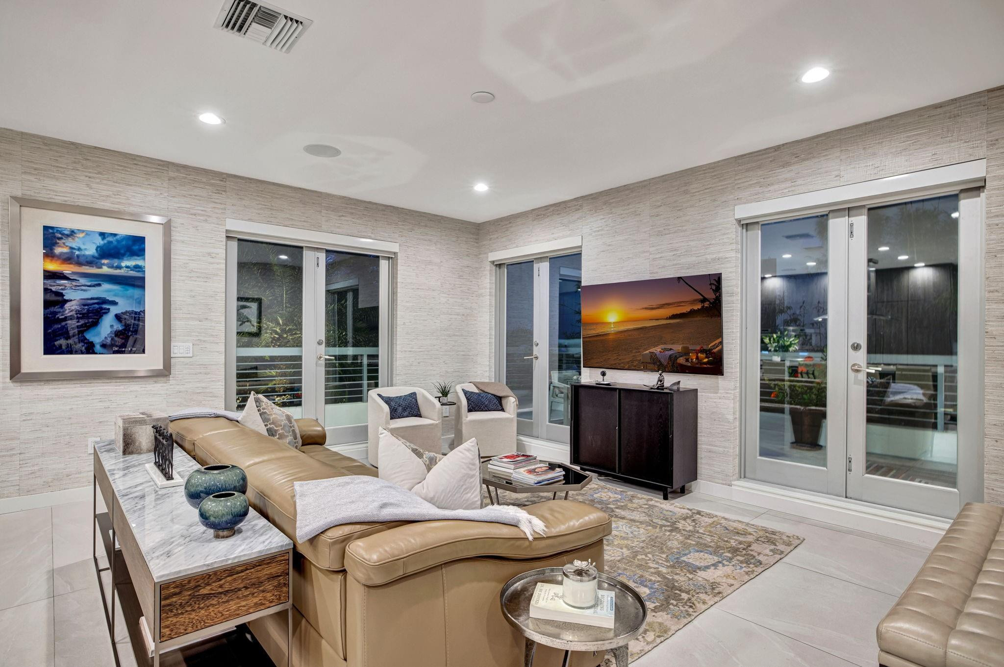 LAUDERDALE BEACH - Residential