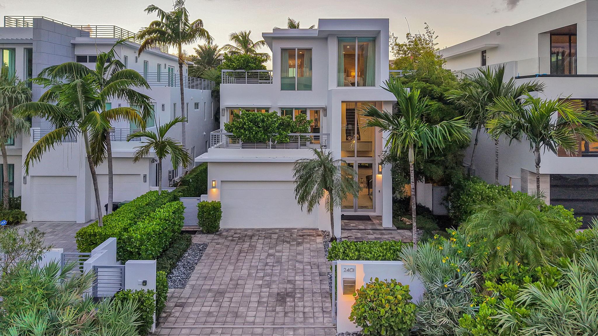 LAUDERDALE BEACH - Residential