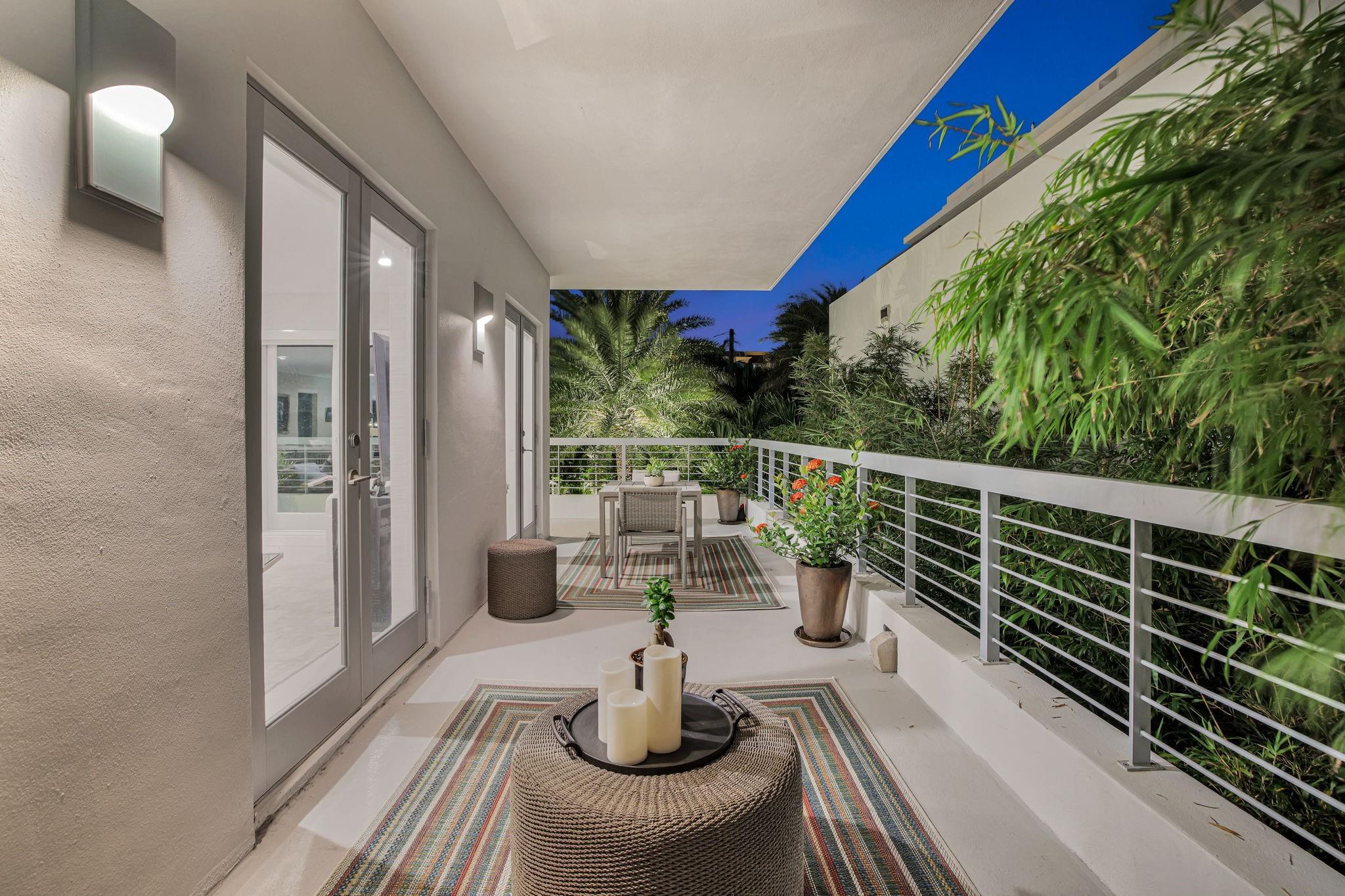 LAUDERDALE BEACH - Residential