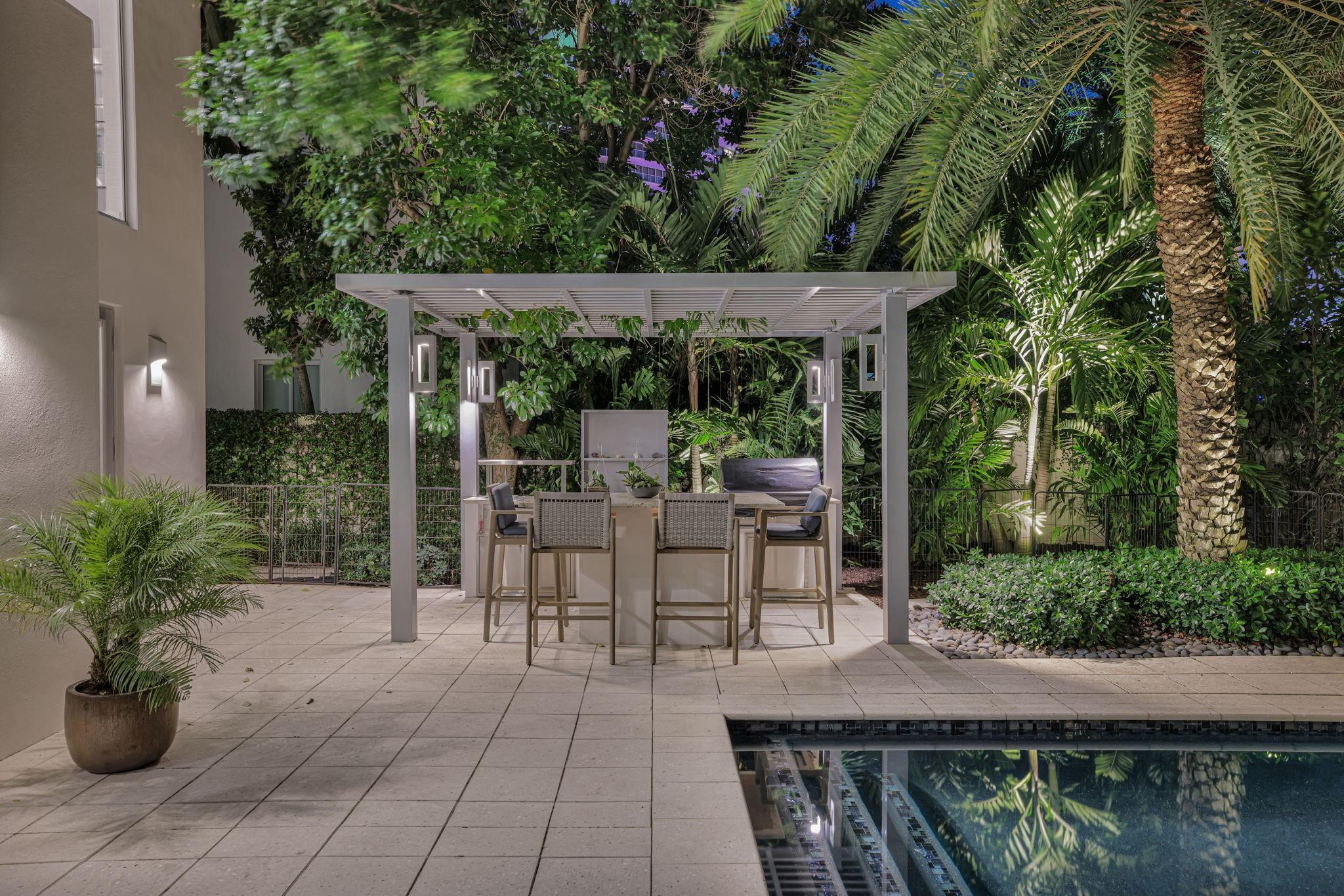 LAUDERDALE BEACH - Residential