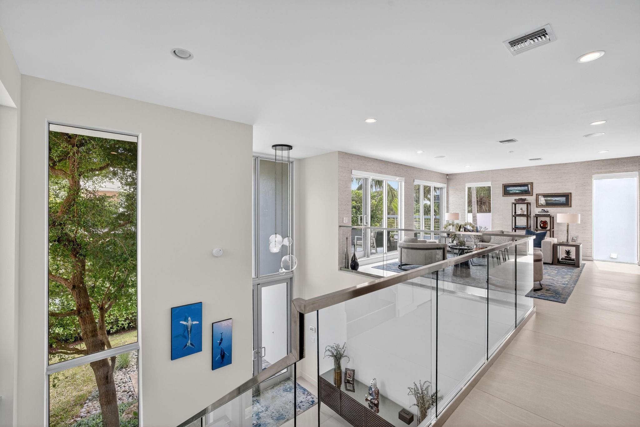 LAUDERDALE BEACH - Residential