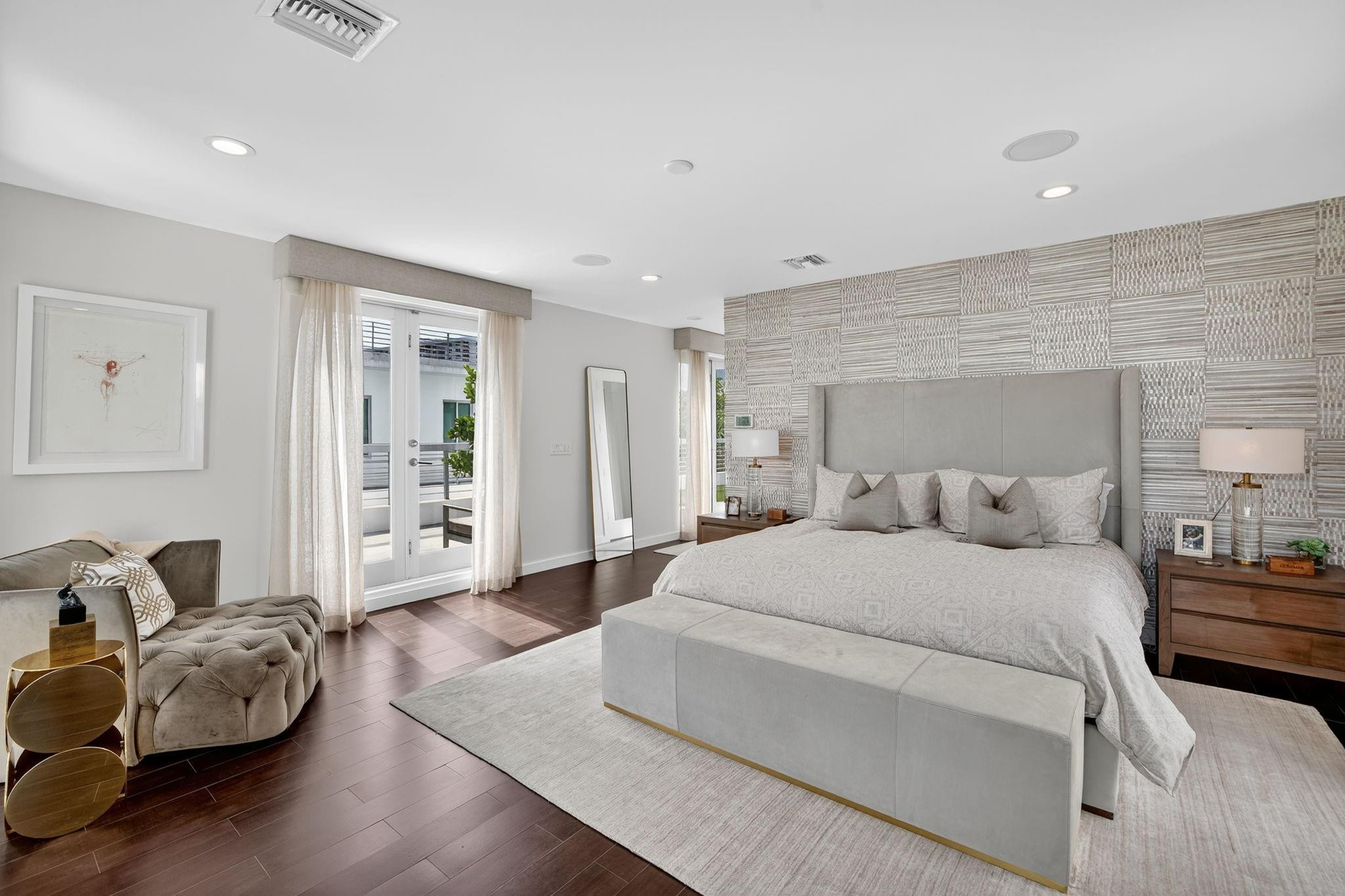 LAUDERDALE BEACH - Residential