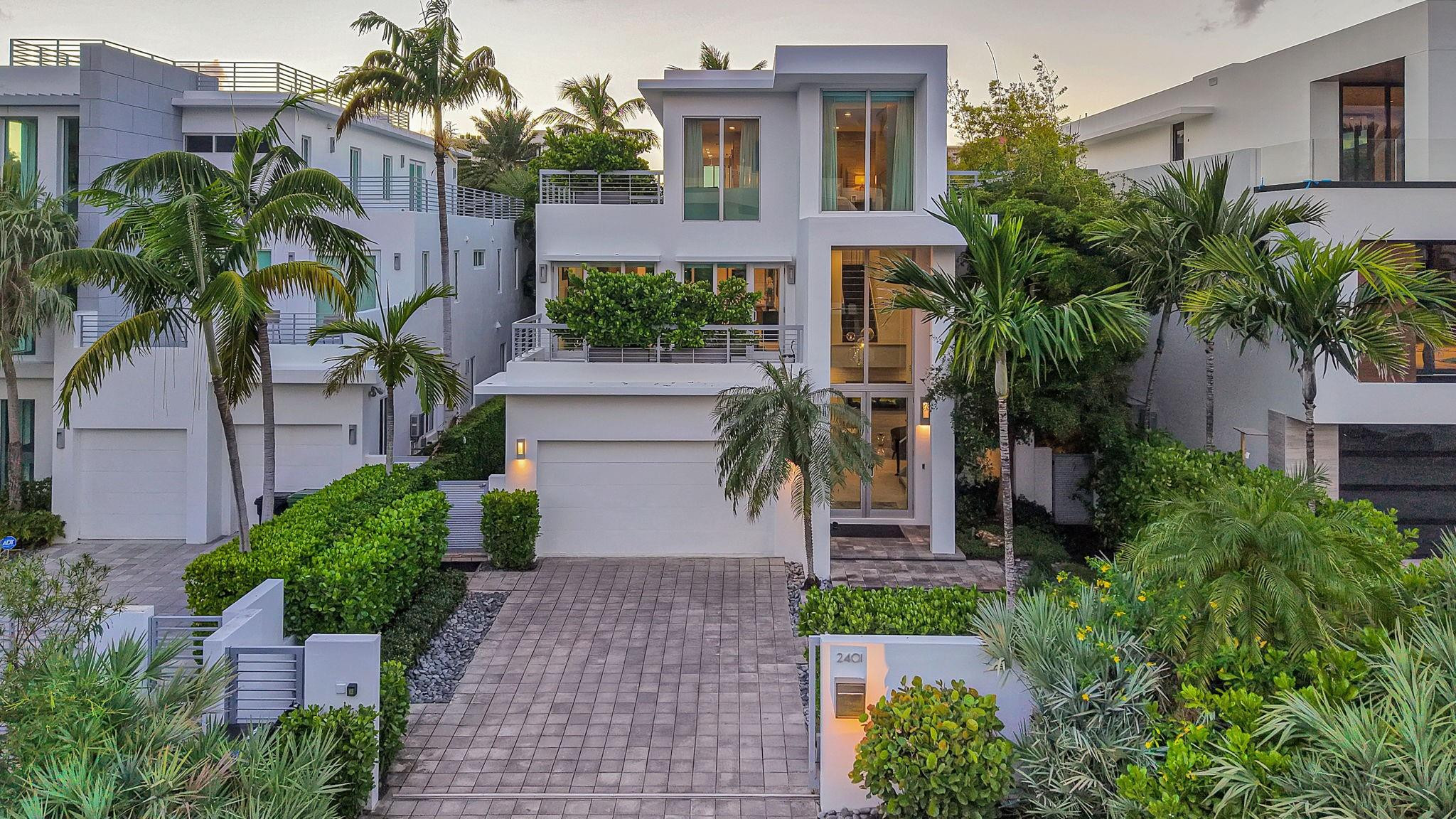 LAUDERDALE BEACH - Residential