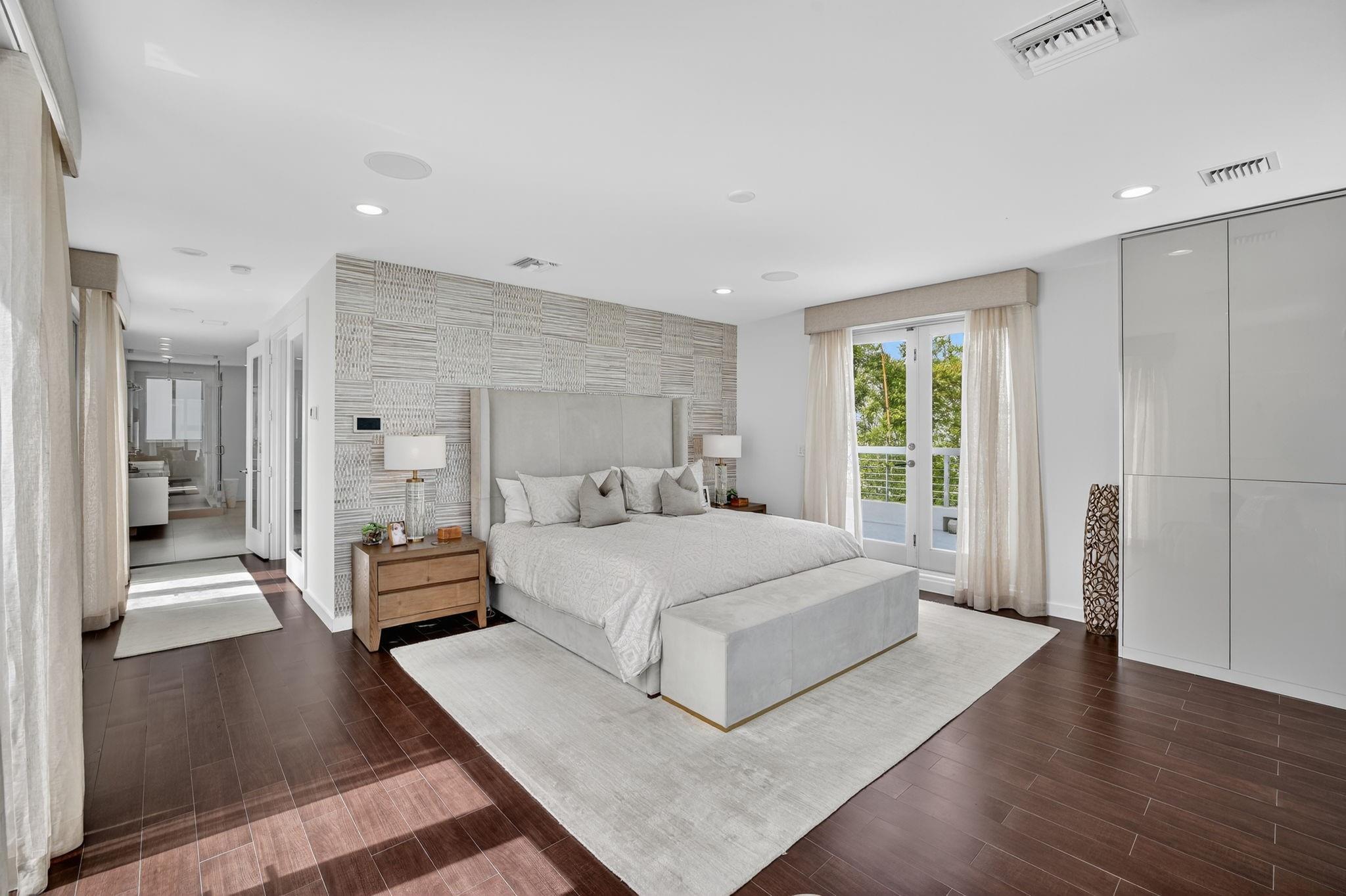 LAUDERDALE BEACH - Residential