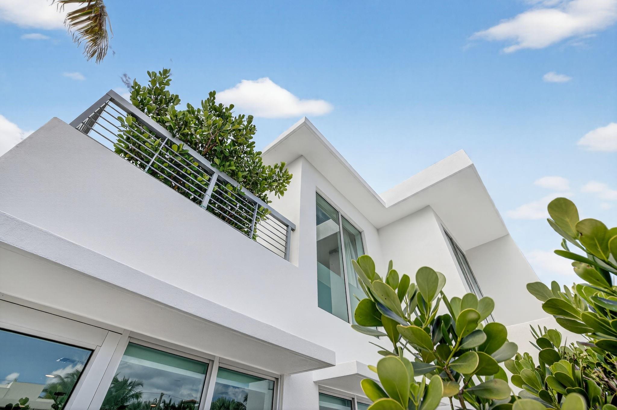 LAUDERDALE BEACH - Residential