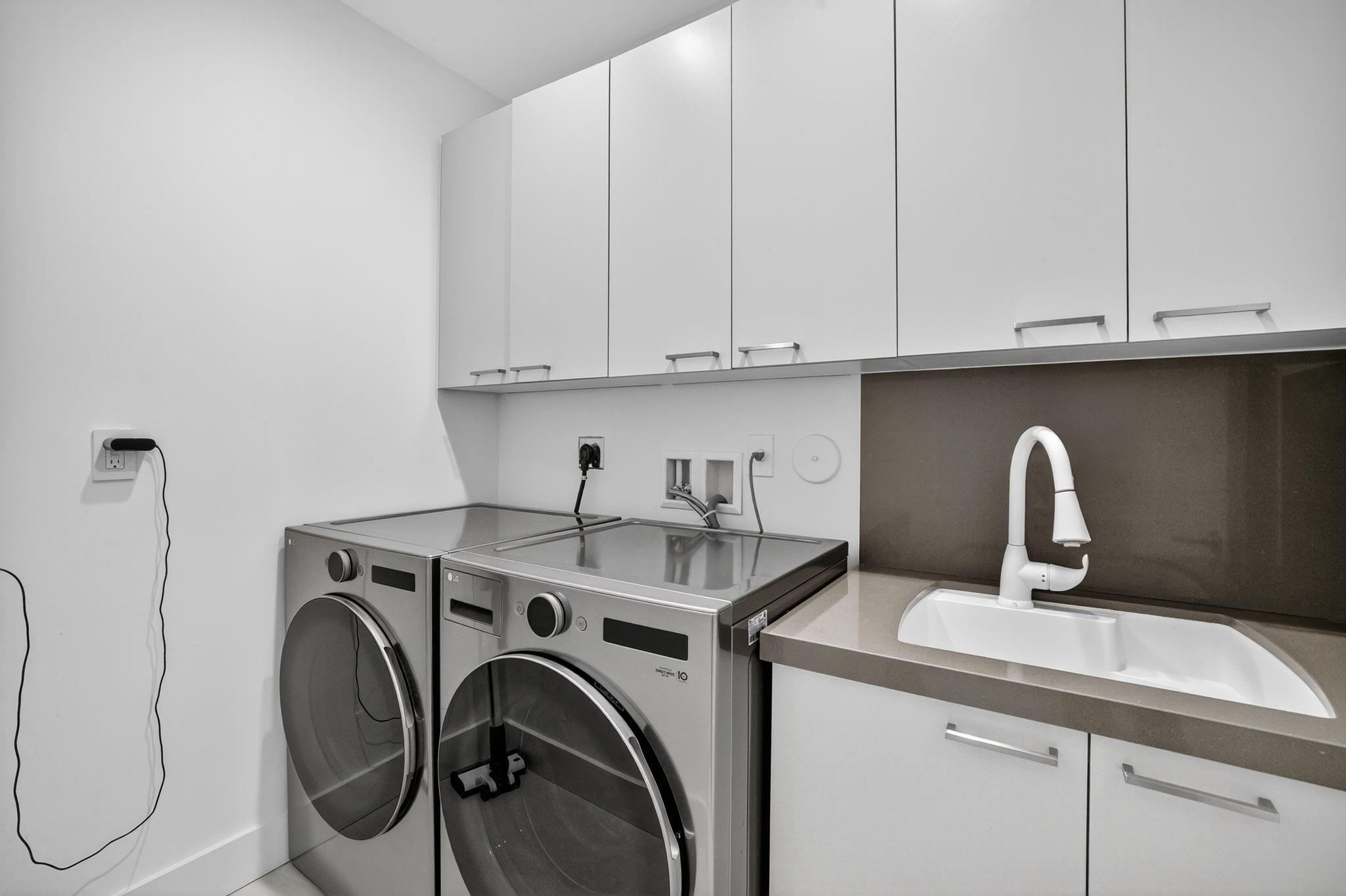 LAUDERDALE BEACH - Residential