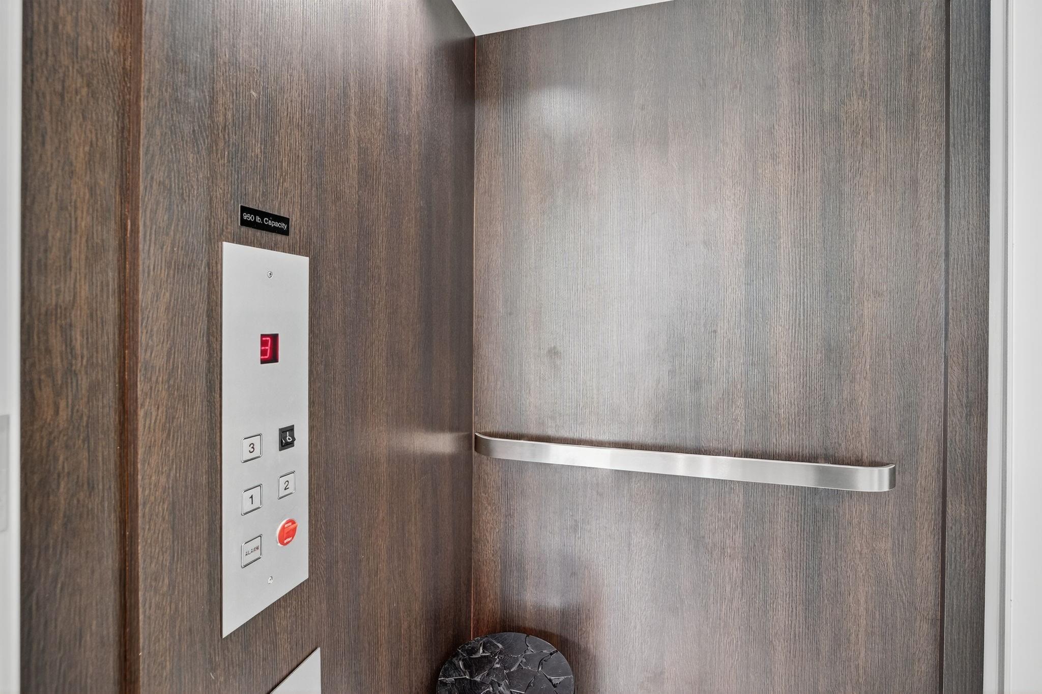 LAUDERDALE BEACH - Residential