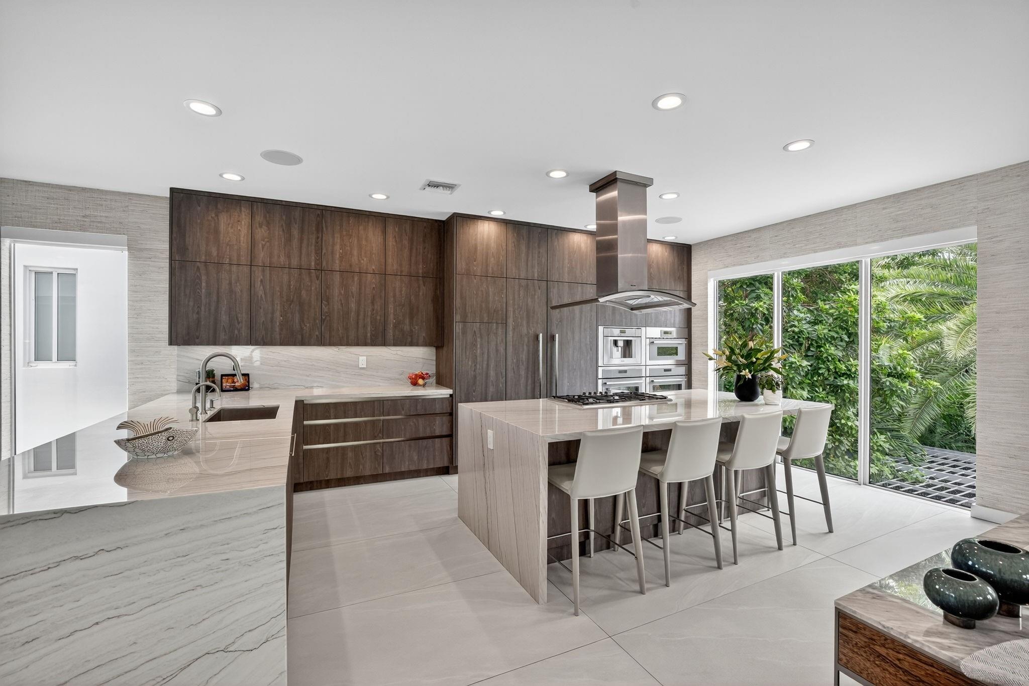 View photos, virtual tours, details... 2401 N Atlantic Blvd