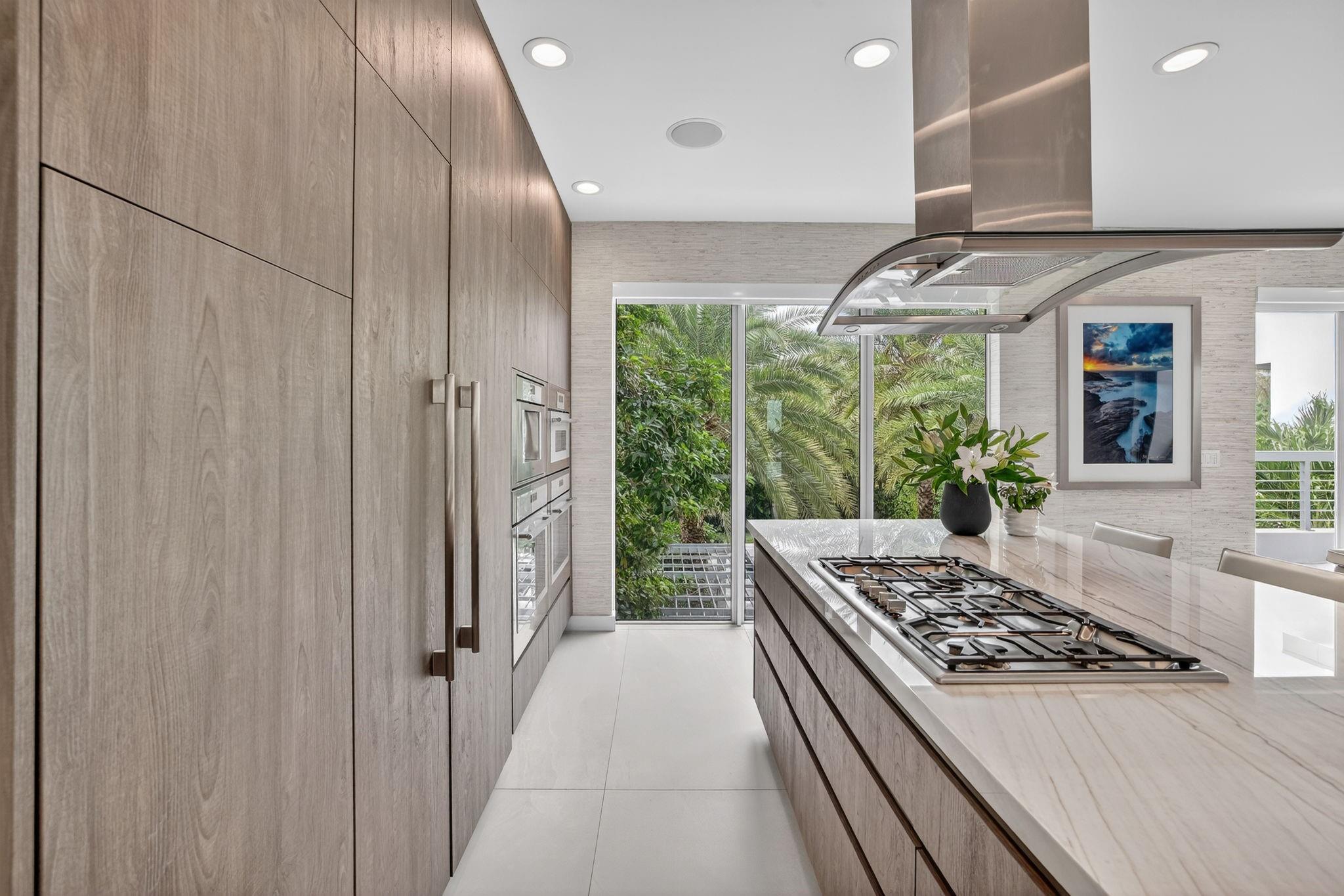 LAUDERDALE BEACH - Residential