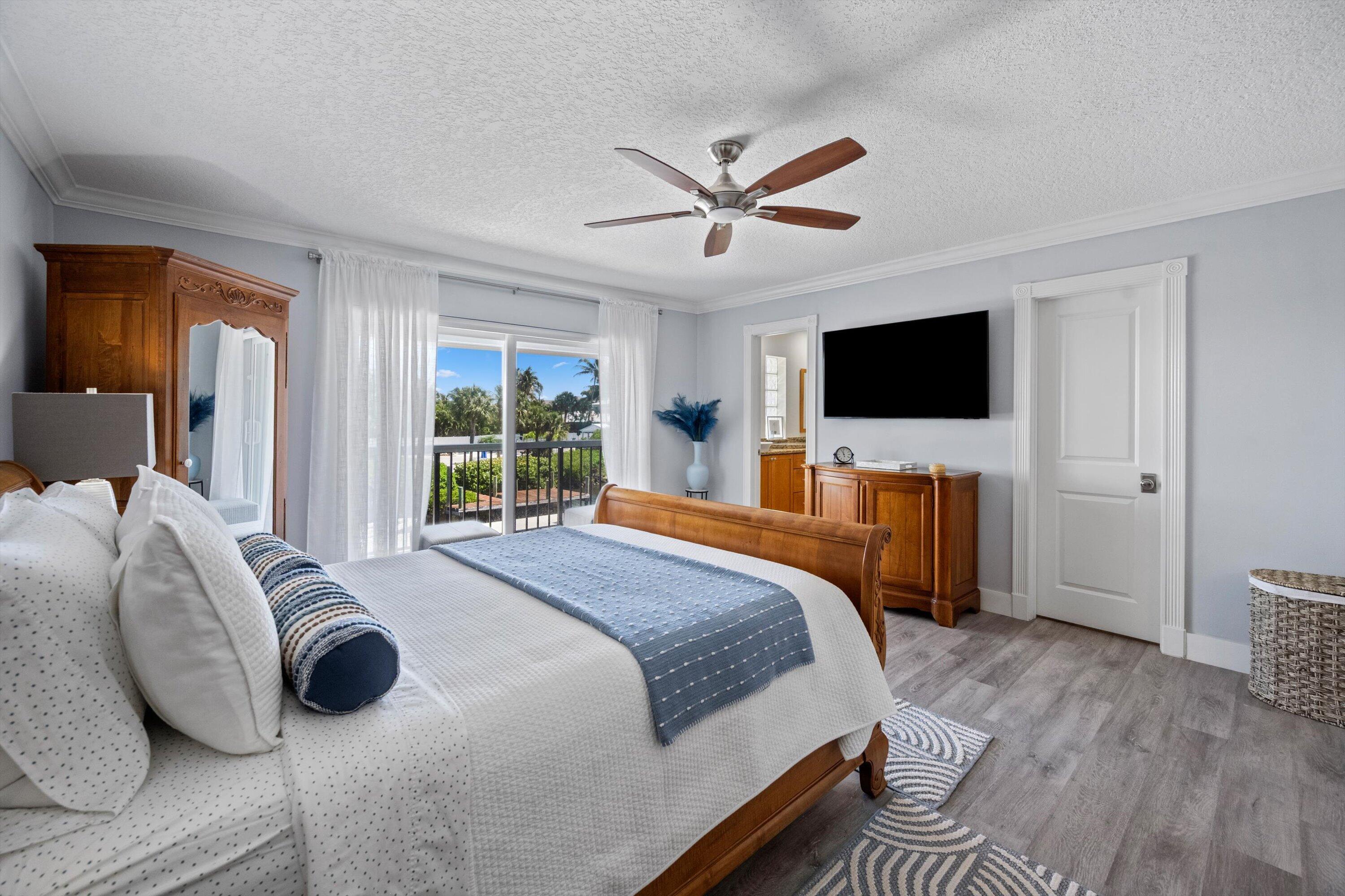 LAKE WORTH MARINER VLG - Residential