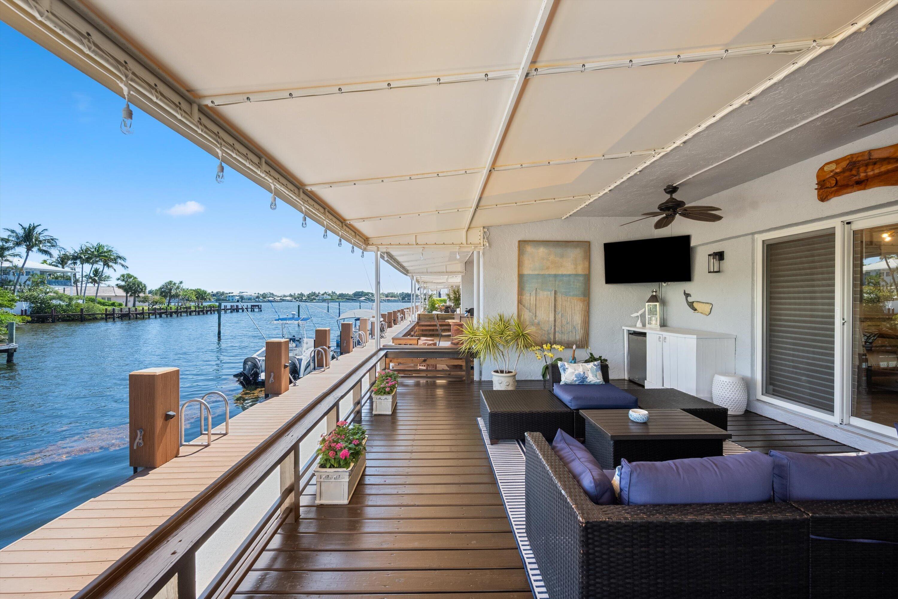 LAKE WORTH MARINER VLG - Residential
