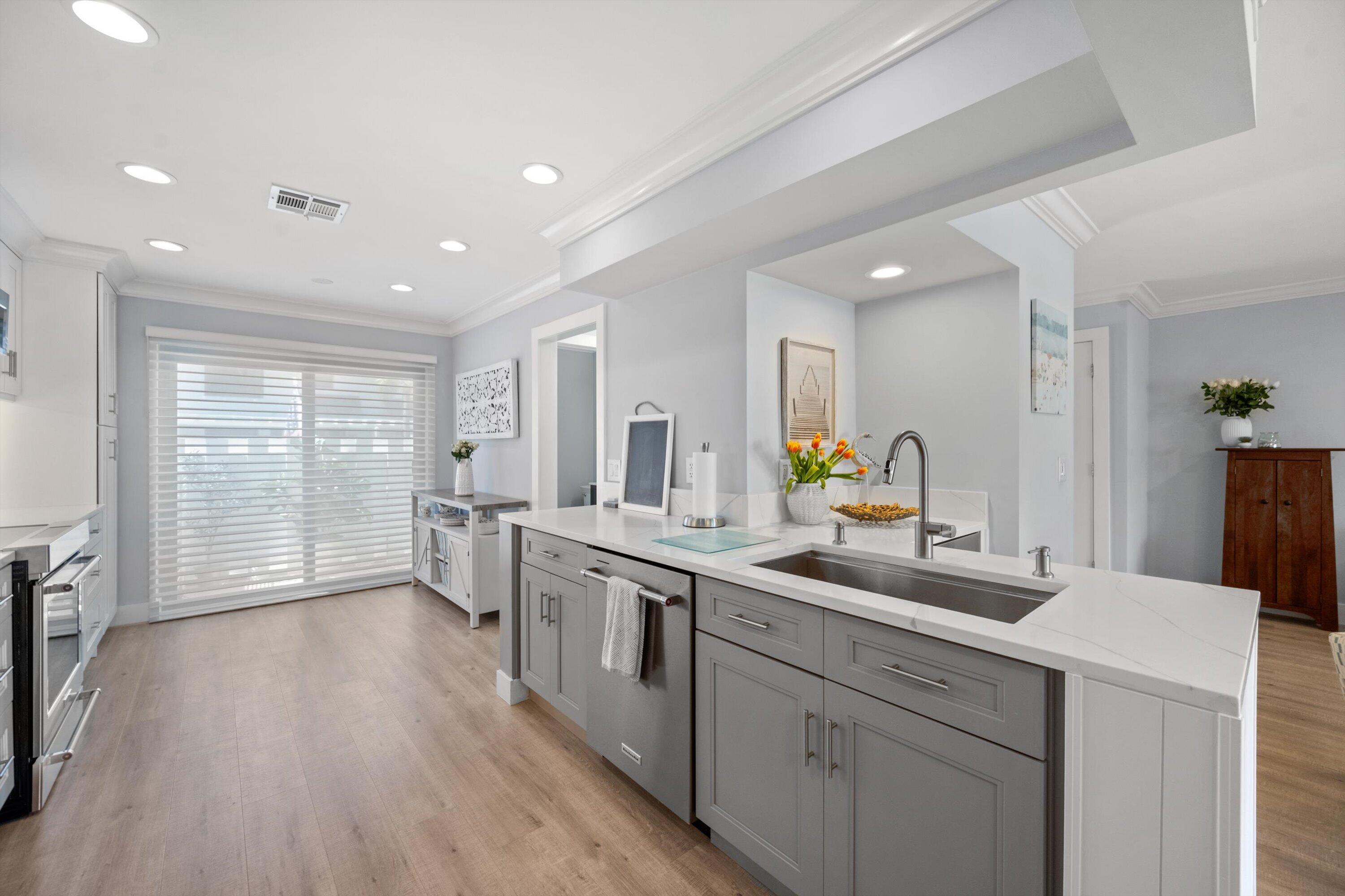 LAKE WORTH MARINER VLG - Residential