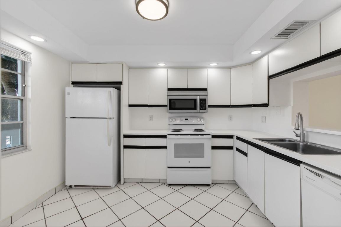 WYNMOOR - Residential Lease