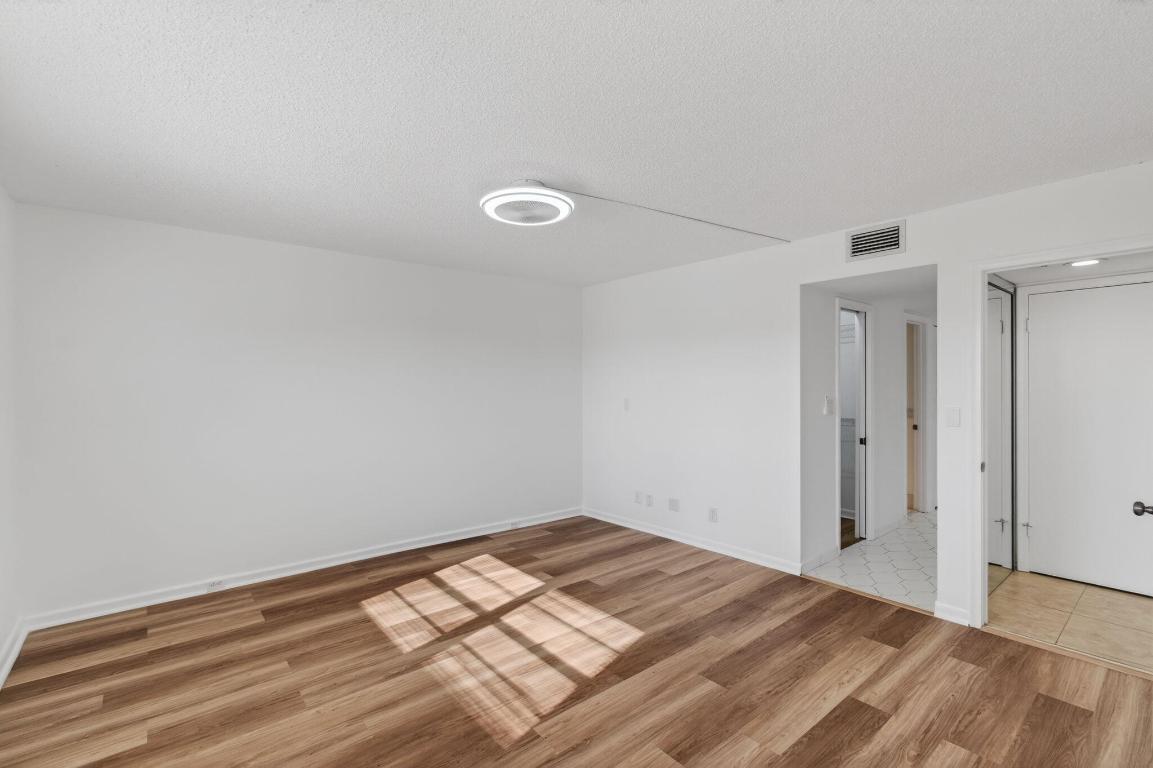 WYNMOOR - Residential Lease