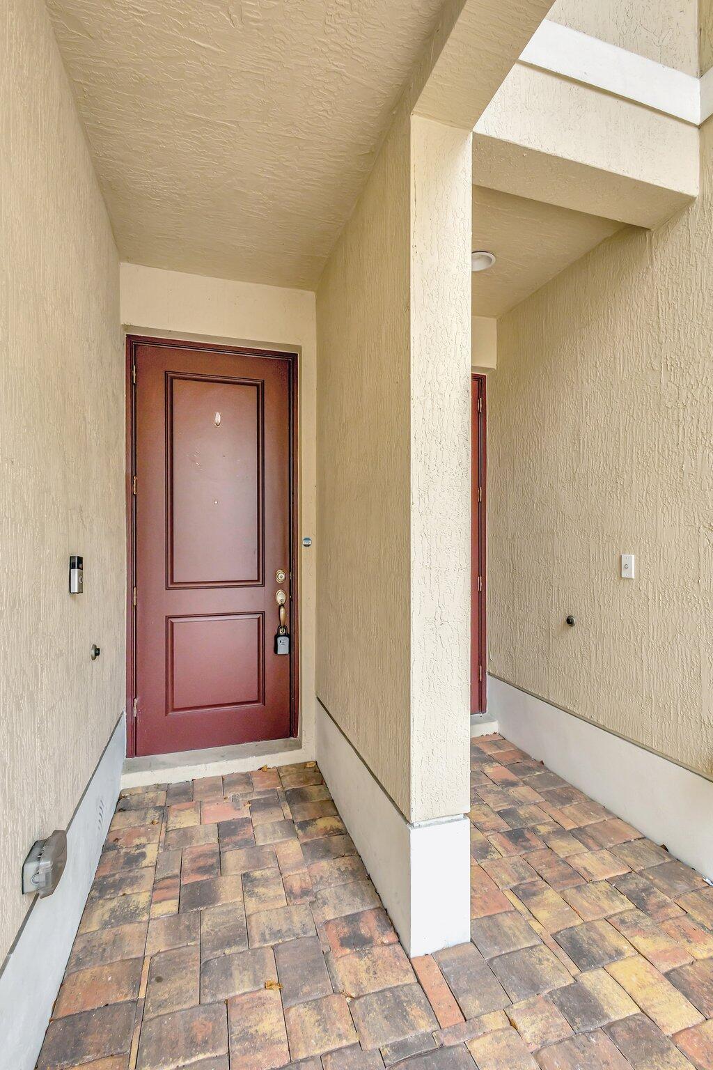 91 Palm Lane