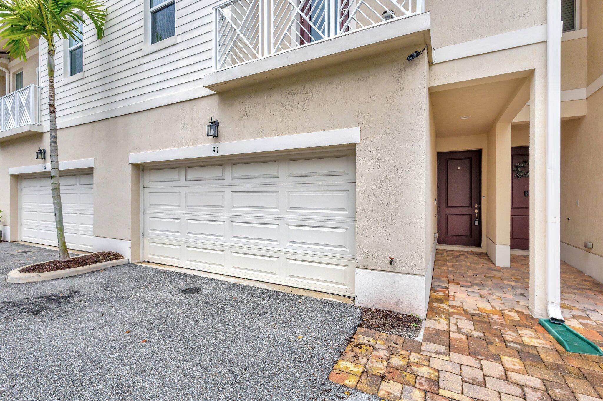 91 Palm Lane