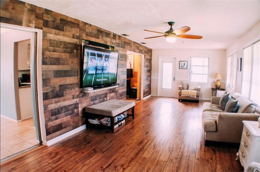 Mainlands Of Tamarac Lake - Residential