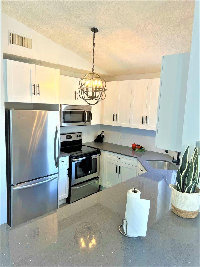 STONES THROW TOWNHOMES - Residential
