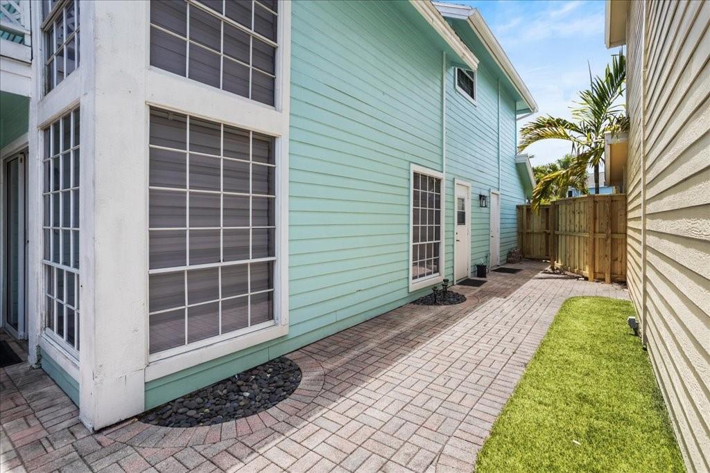 5087 Coronado Ridge