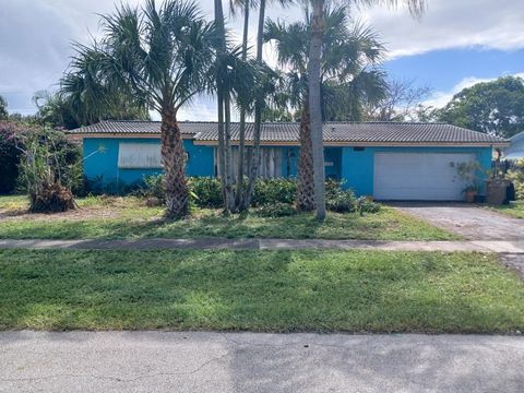 A home in Deerfield Beach