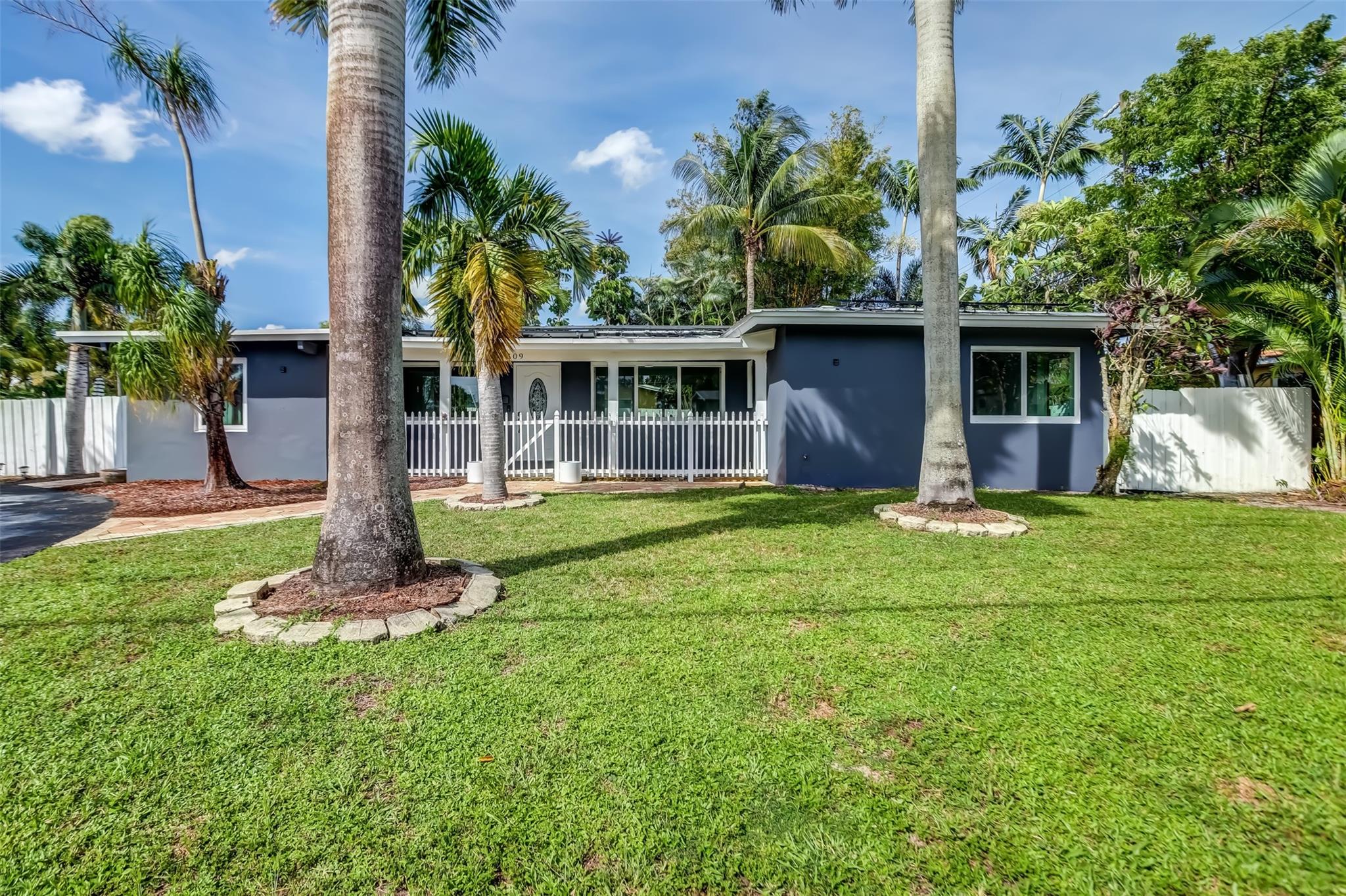 View Wilton Manors, FL 33311 house