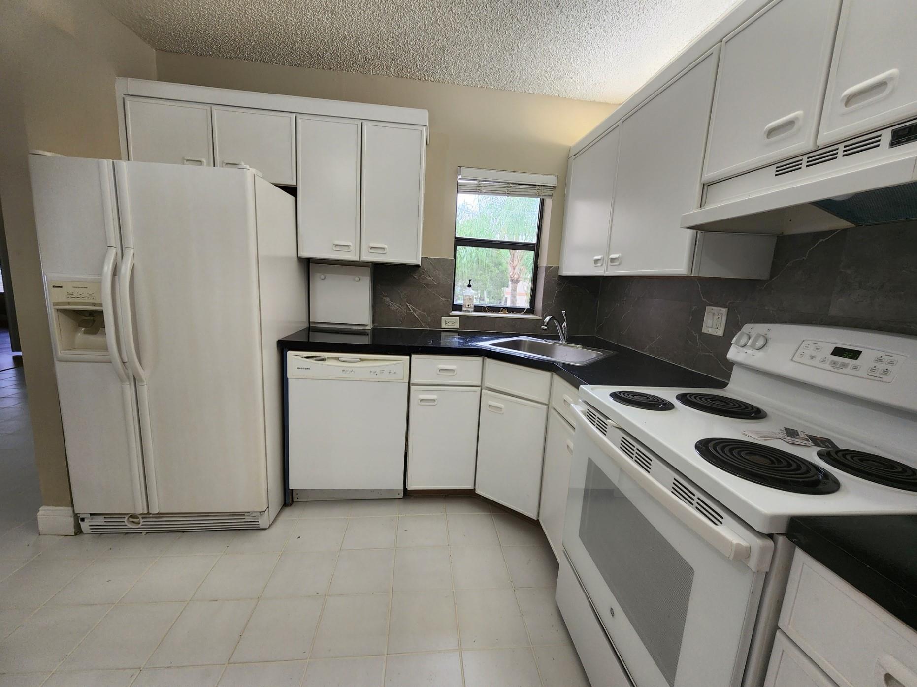 Applewood Village 2 - Residential Lease