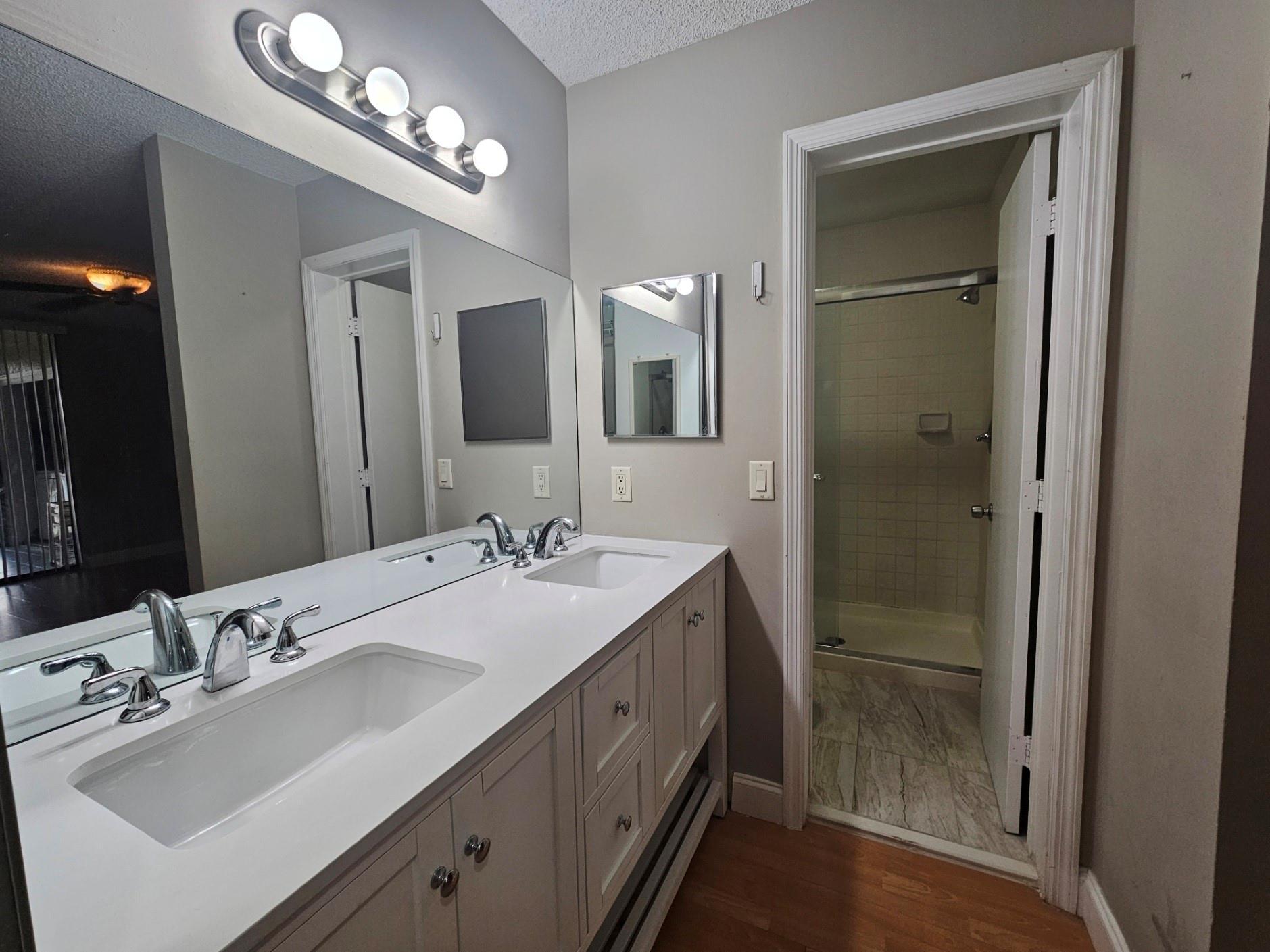 Applewood Village 2 - Residential Lease