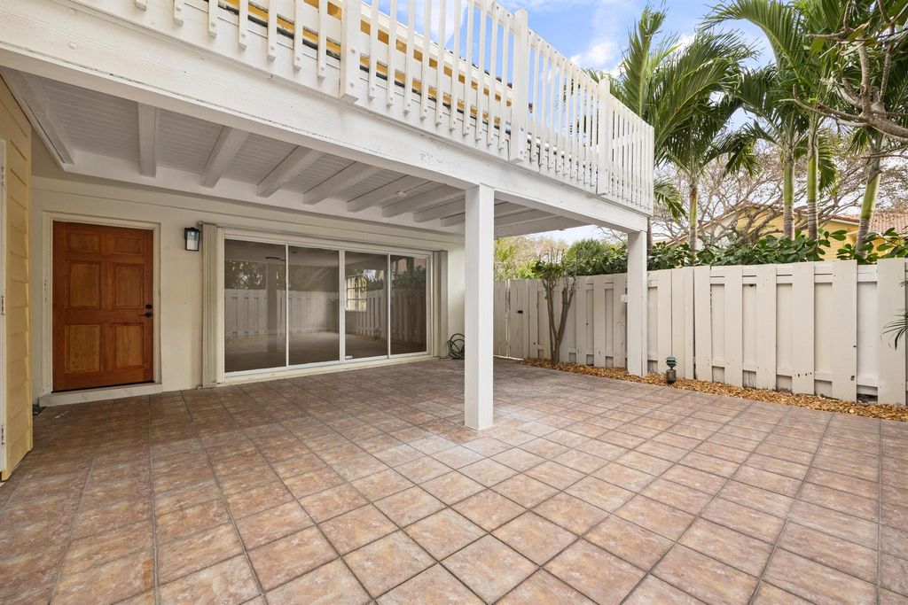 Photo of 214 Seabreeze Circle, Jupiter, FL 33477 (MLS # R10959046)