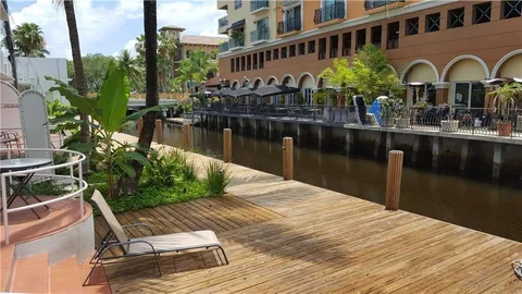 225 SE 12 Ave Unit 225, Fort Lauderdale, FL MLS: F10499324