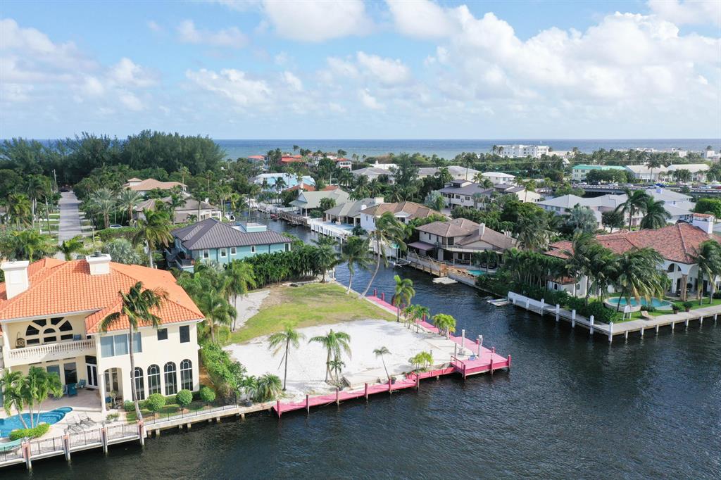 1004-1006 RHODES VILLA - Residential