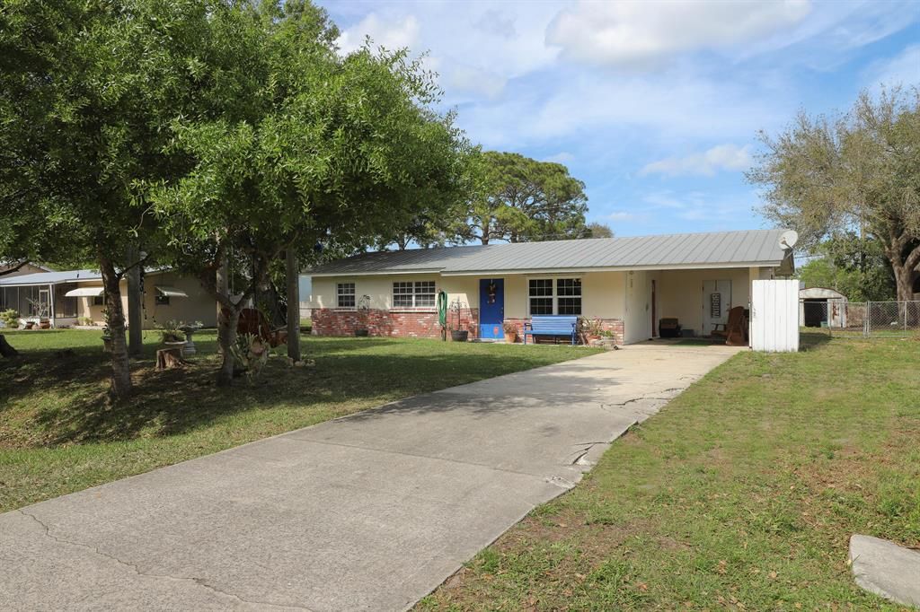 Photo of 6506 Salerno Road, Fort Pierce, FL 34951 (MLS # R10867903)