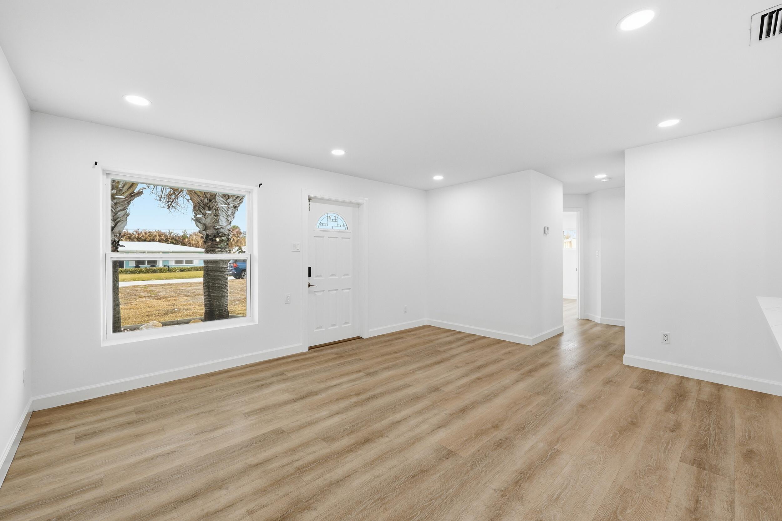 1612 NE South Street