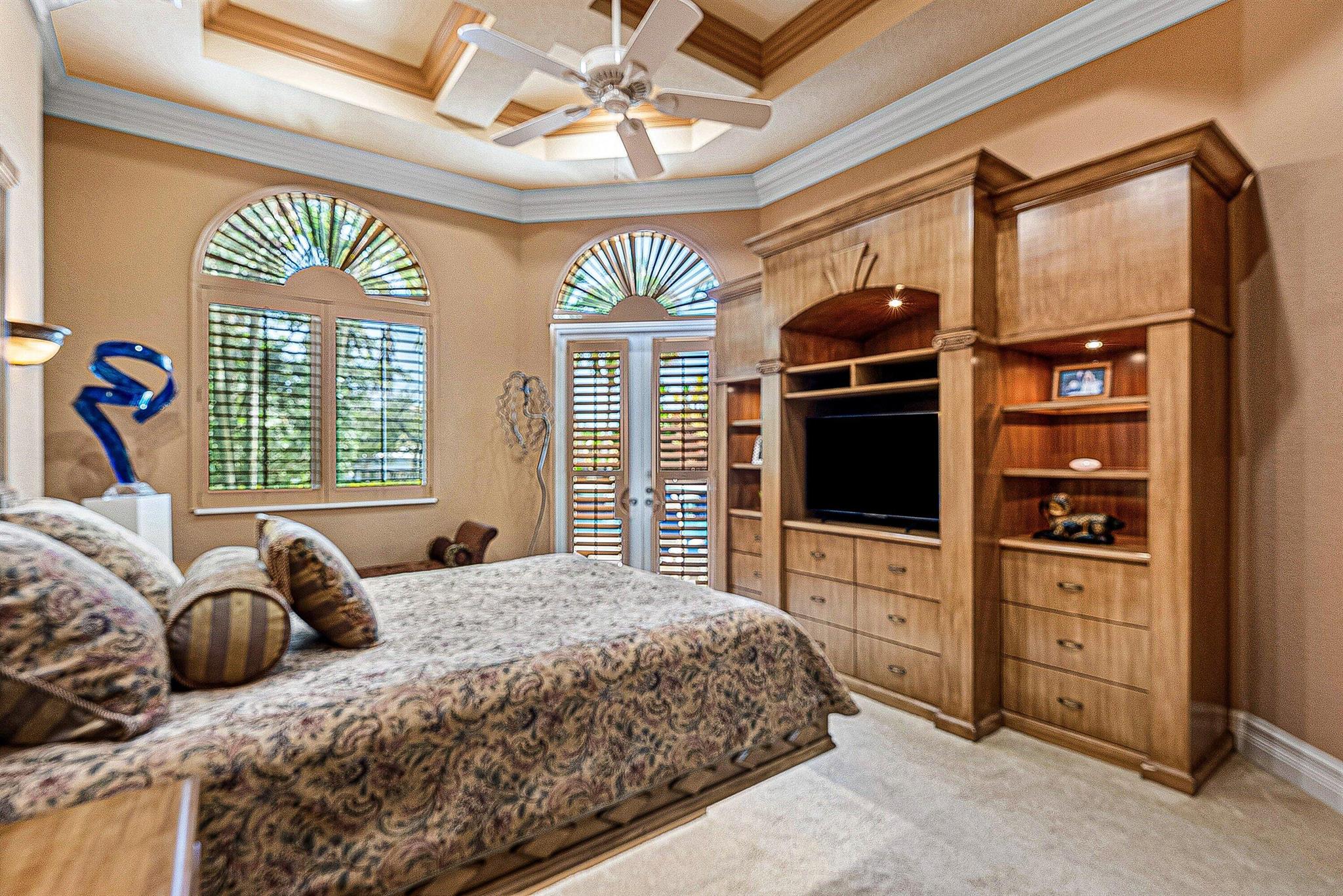 WATERS EDGE EST - Residential