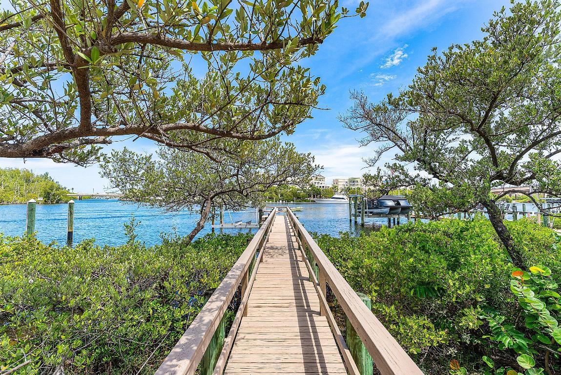 WATERS EDGE EST - Residential