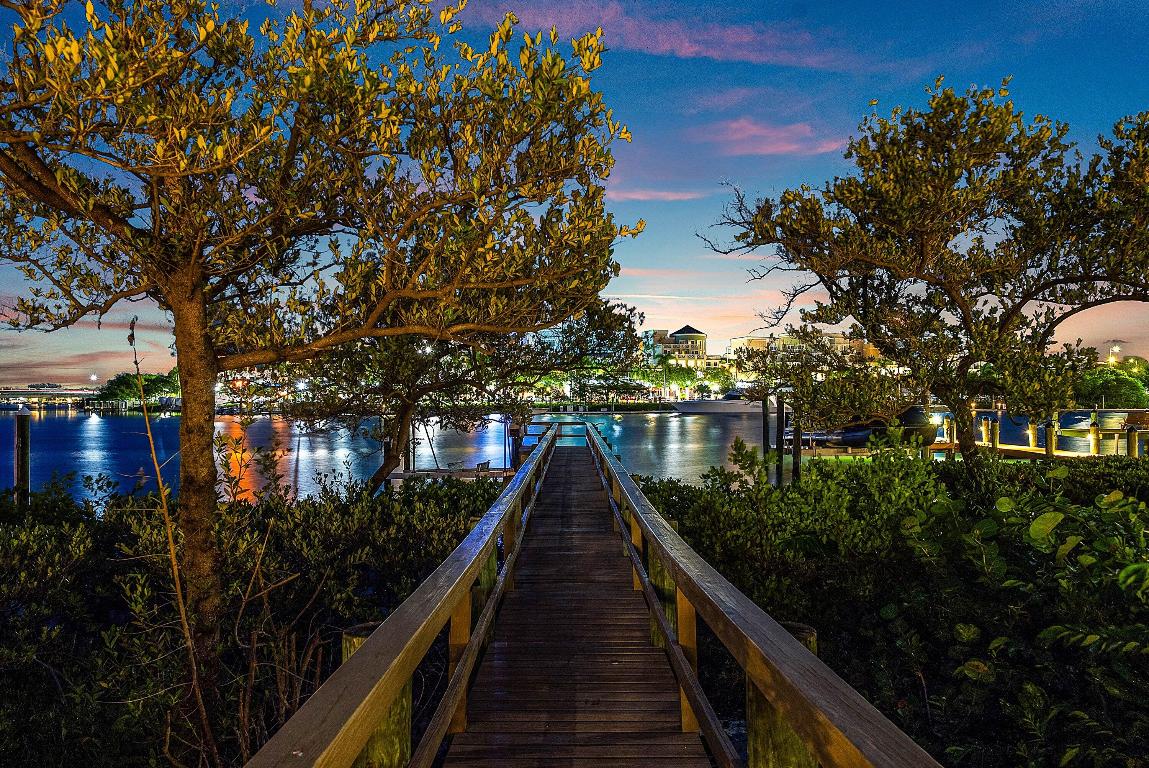 WATERS EDGE EST - Residential