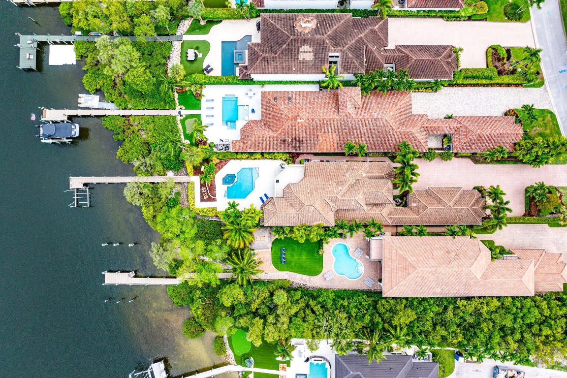 WATERS EDGE EST - Residential