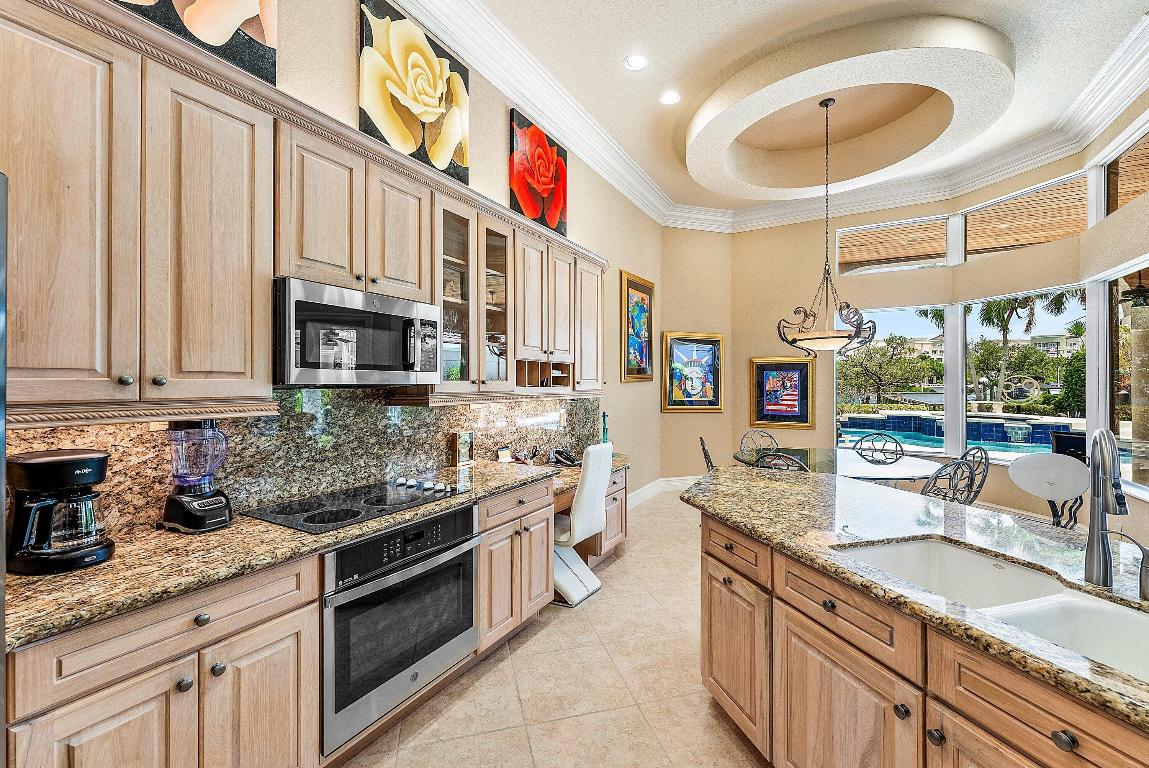 WATERS EDGE EST - Residential