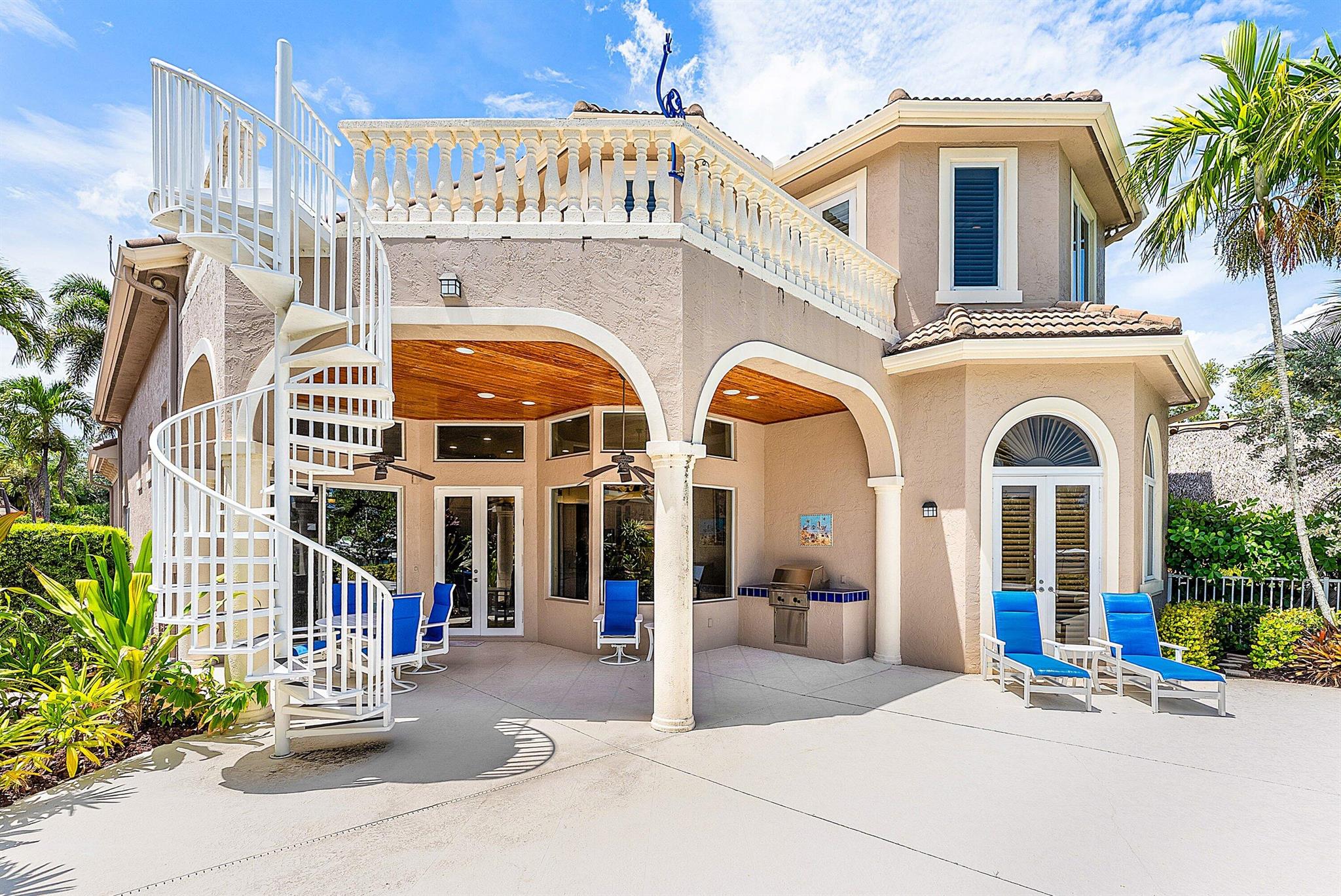 WATERS EDGE EST - Residential