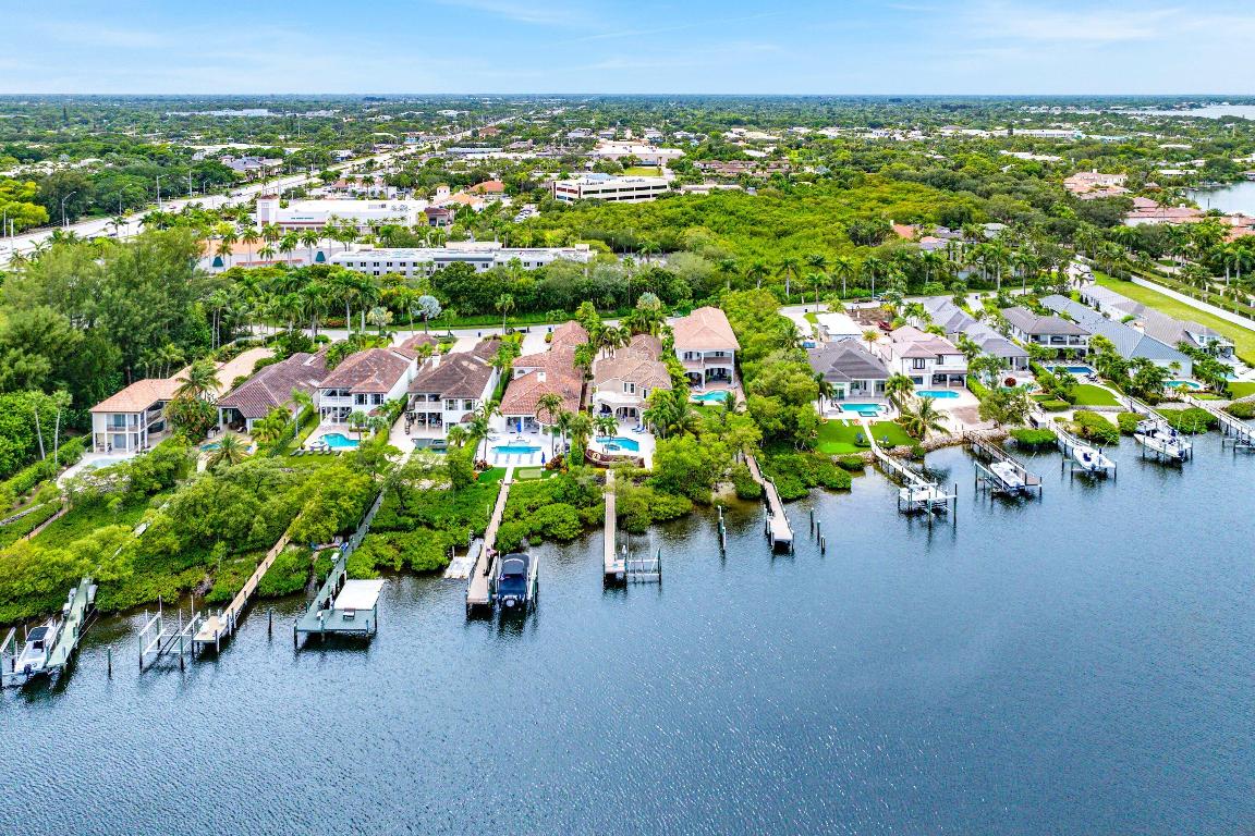 WATERS EDGE EST - Residential